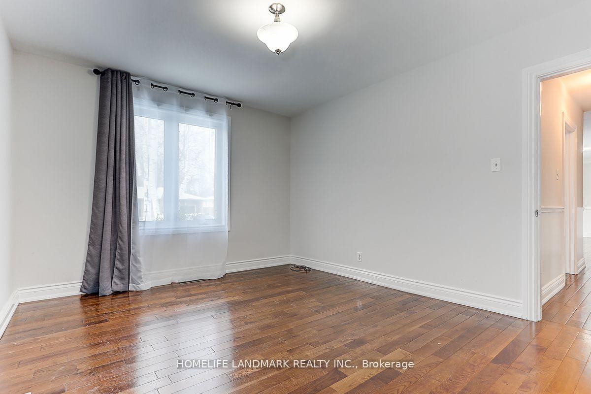 Photo 6 of 29 Windridge Drive, Markham, Bullock — HOMEH