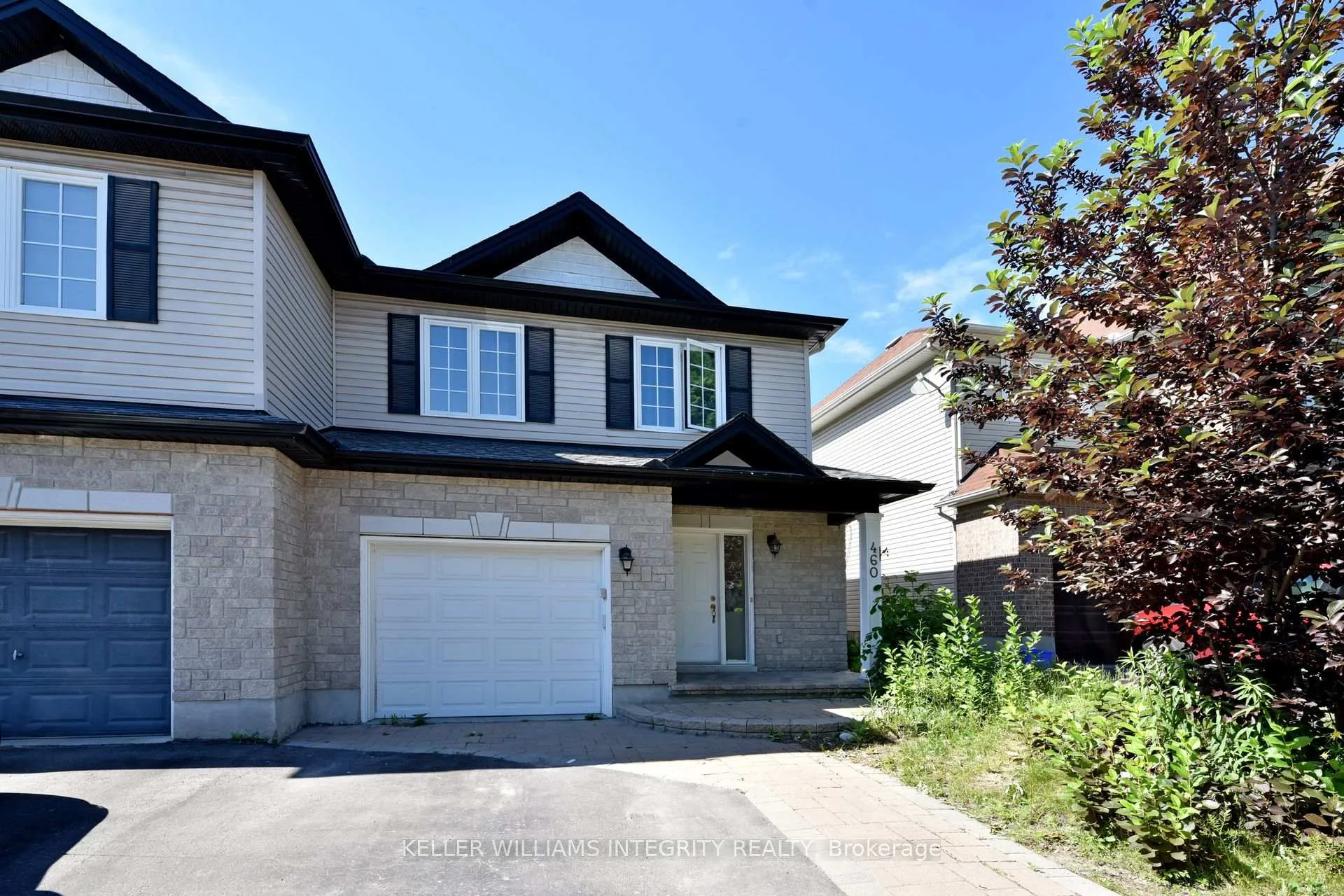 Front of 460 cache bay Crescent