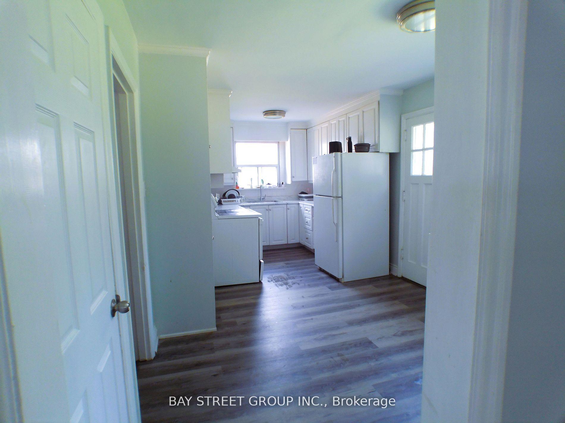 Photo 10 of 60 Mary Street, Brampton, Downtown Brampton — HOMEH