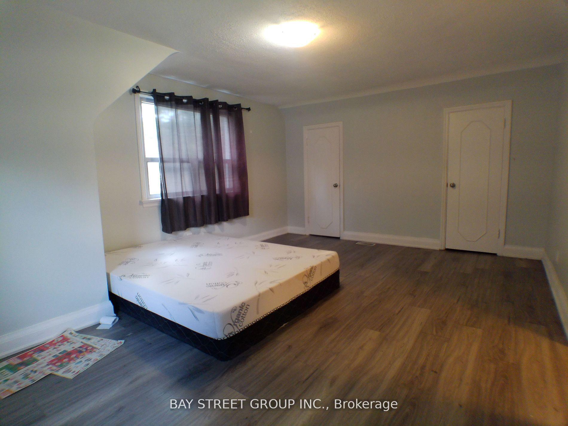 Photo 7 of 60 Mary Street, Brampton, Downtown Brampton — HOMEH