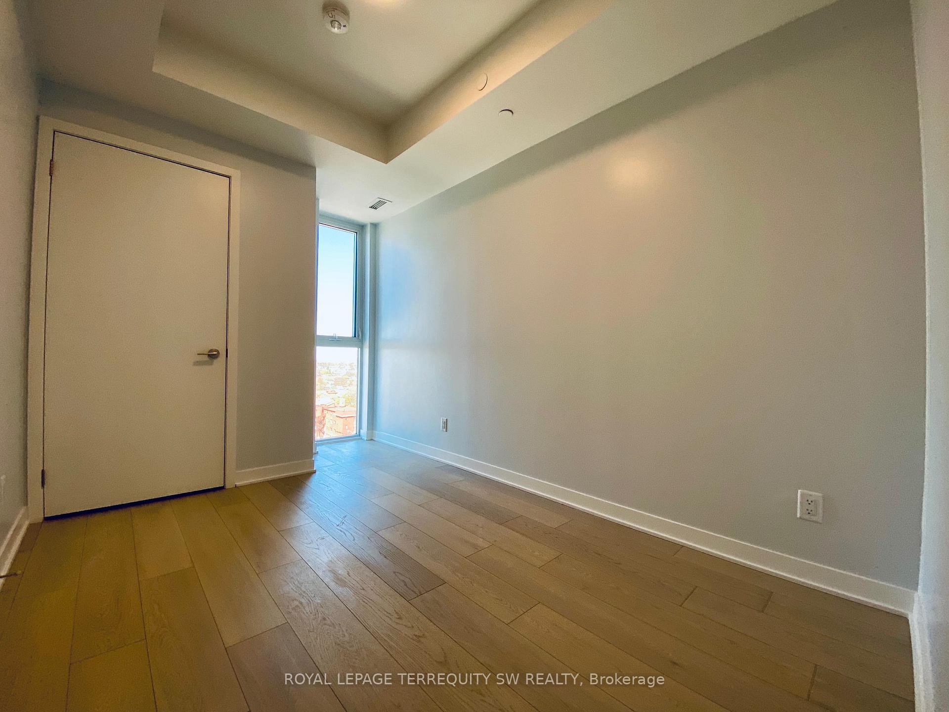 Photo 2 of Unit 1201, 185 Alberta Avenue, Toronto, Oakwood Village — HOMEH