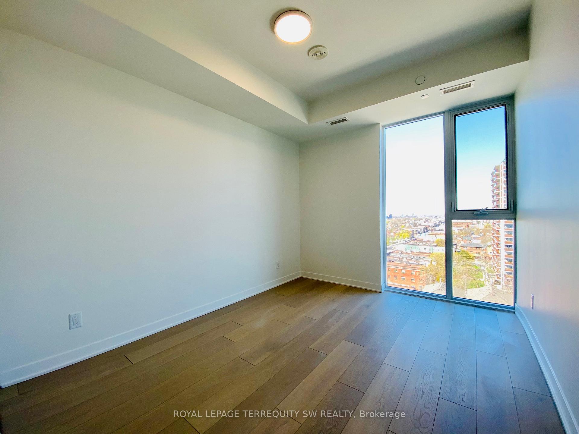 Photo 17 of Unit 1201, 185 Alberta Avenue, Toronto, Oakwood Village — HOMEH