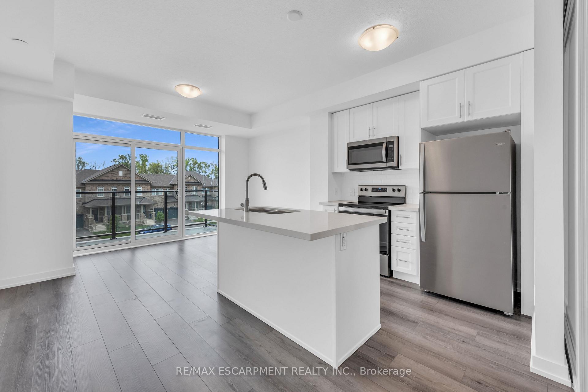 Photo 1 of Unit 220, 470 Dundas Street E, Hamilton, Waterdown — HOMEH