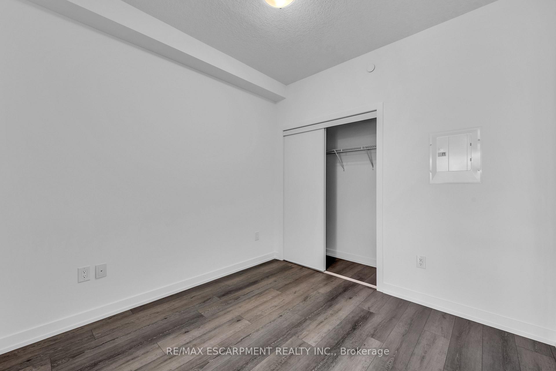 Photo 12 of Unit 220, 470 Dundas Street E, Hamilton, Waterdown — HOMEH