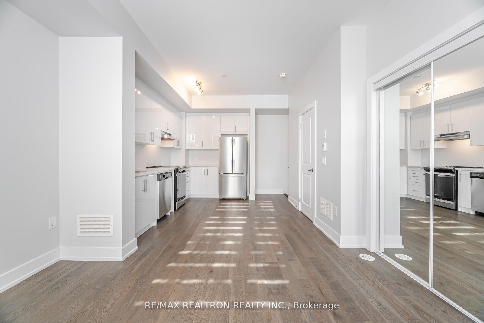 Photo 10 of Unit L142, 9580 Islington Avenue, Vaughan, Sonoma Heights — HOMEH
