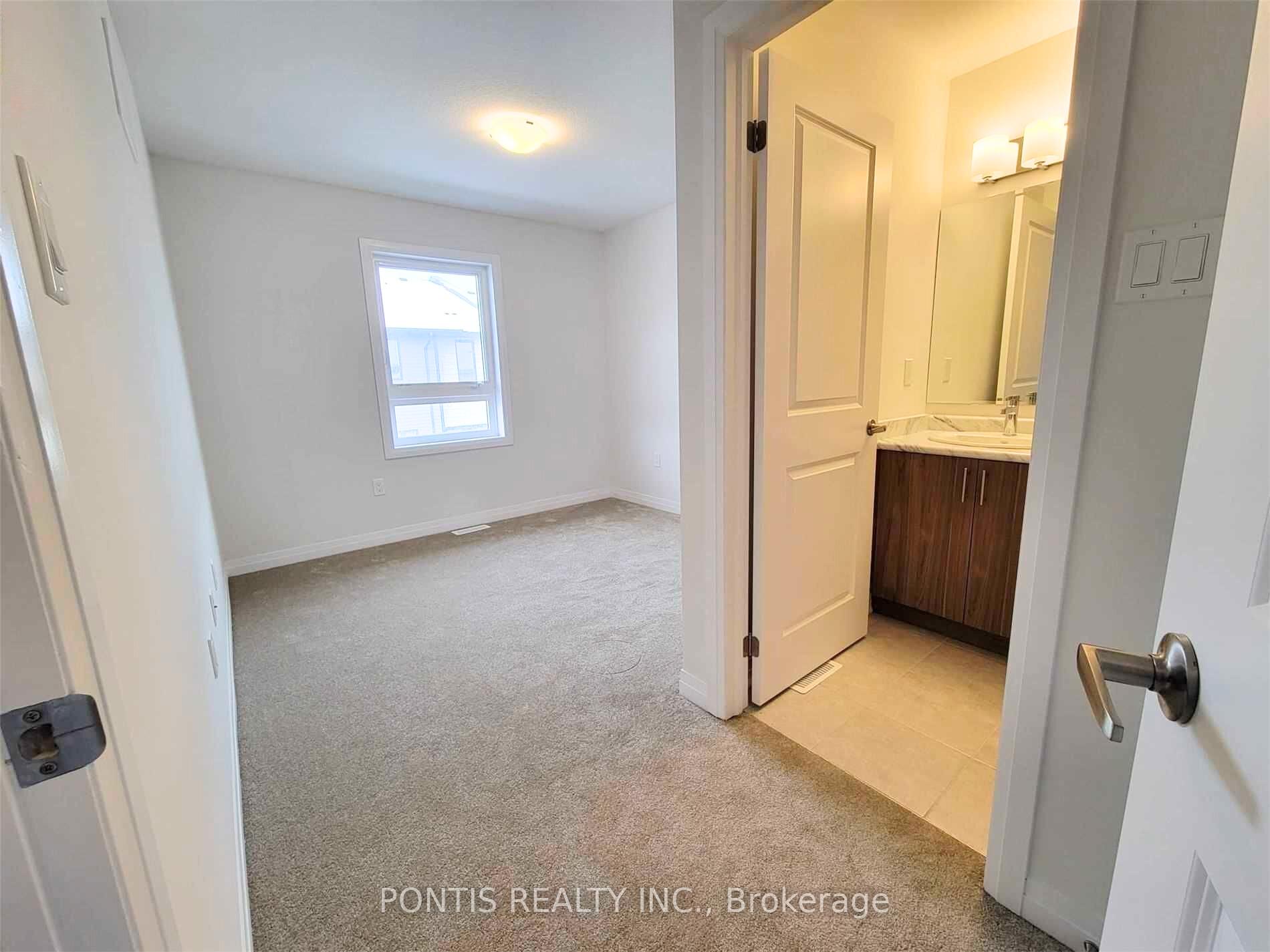 Photo 7 of Unit 42, 51 Sparrow Avenue, Cambridge, Little's Corners — HOMEH