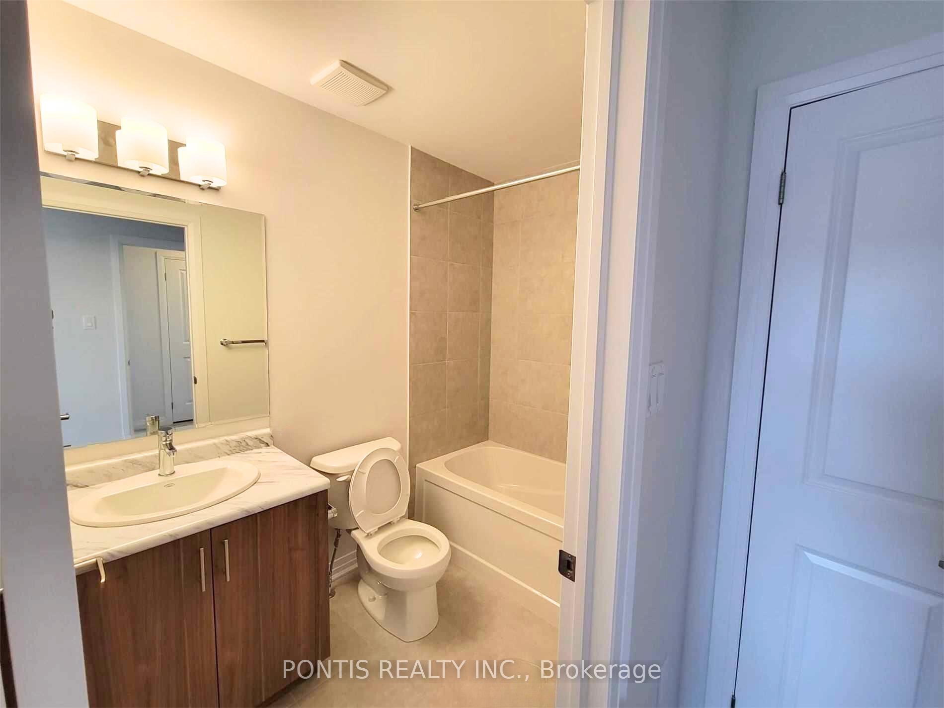 Photo 2 of Unit 42, 51 Sparrow Avenue, Cambridge, Little's Corners — HOMEH
