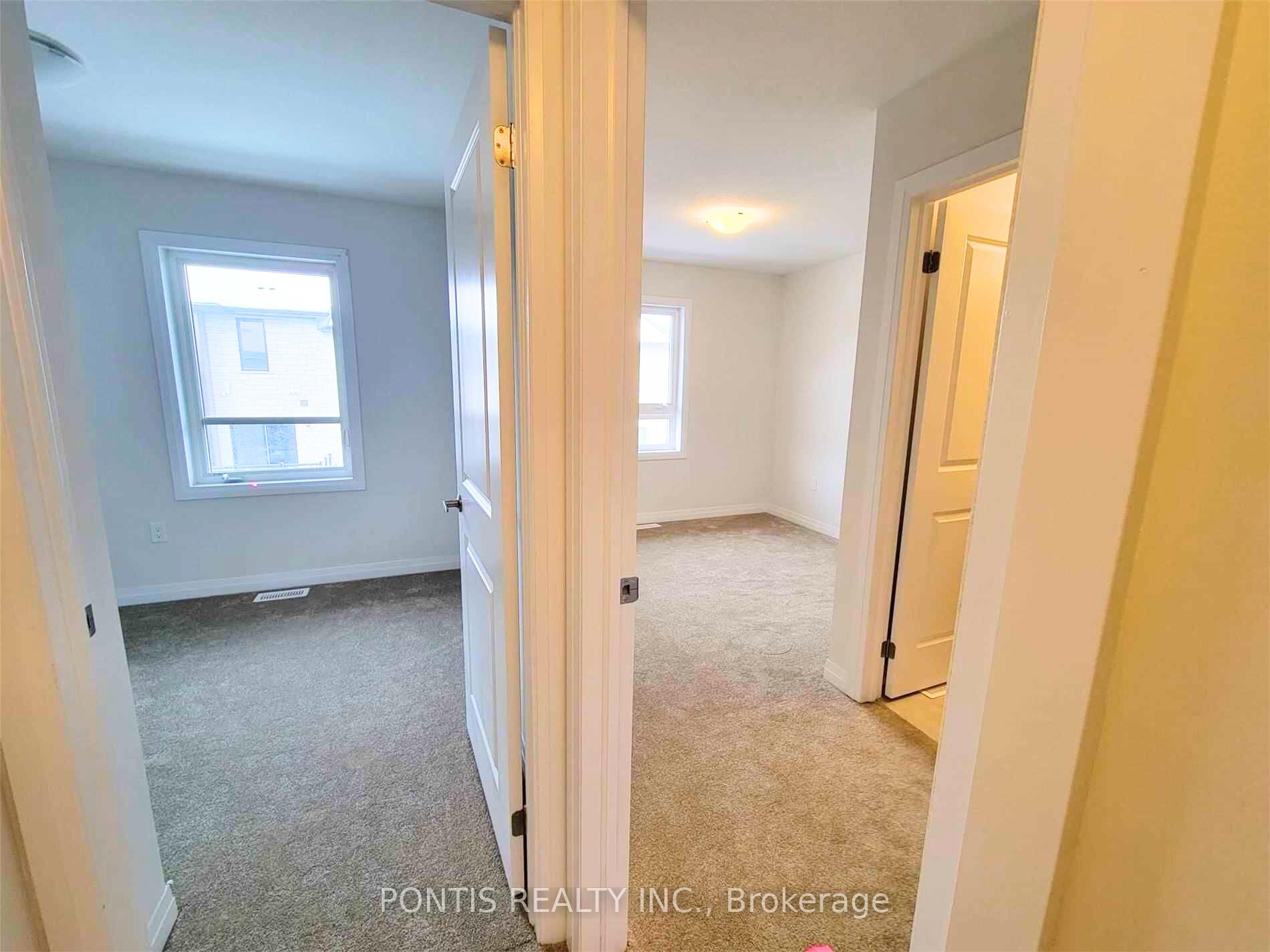 Photo 3 of Unit 42, 51 Sparrow Avenue, Cambridge, Little's Corners — HOMEH