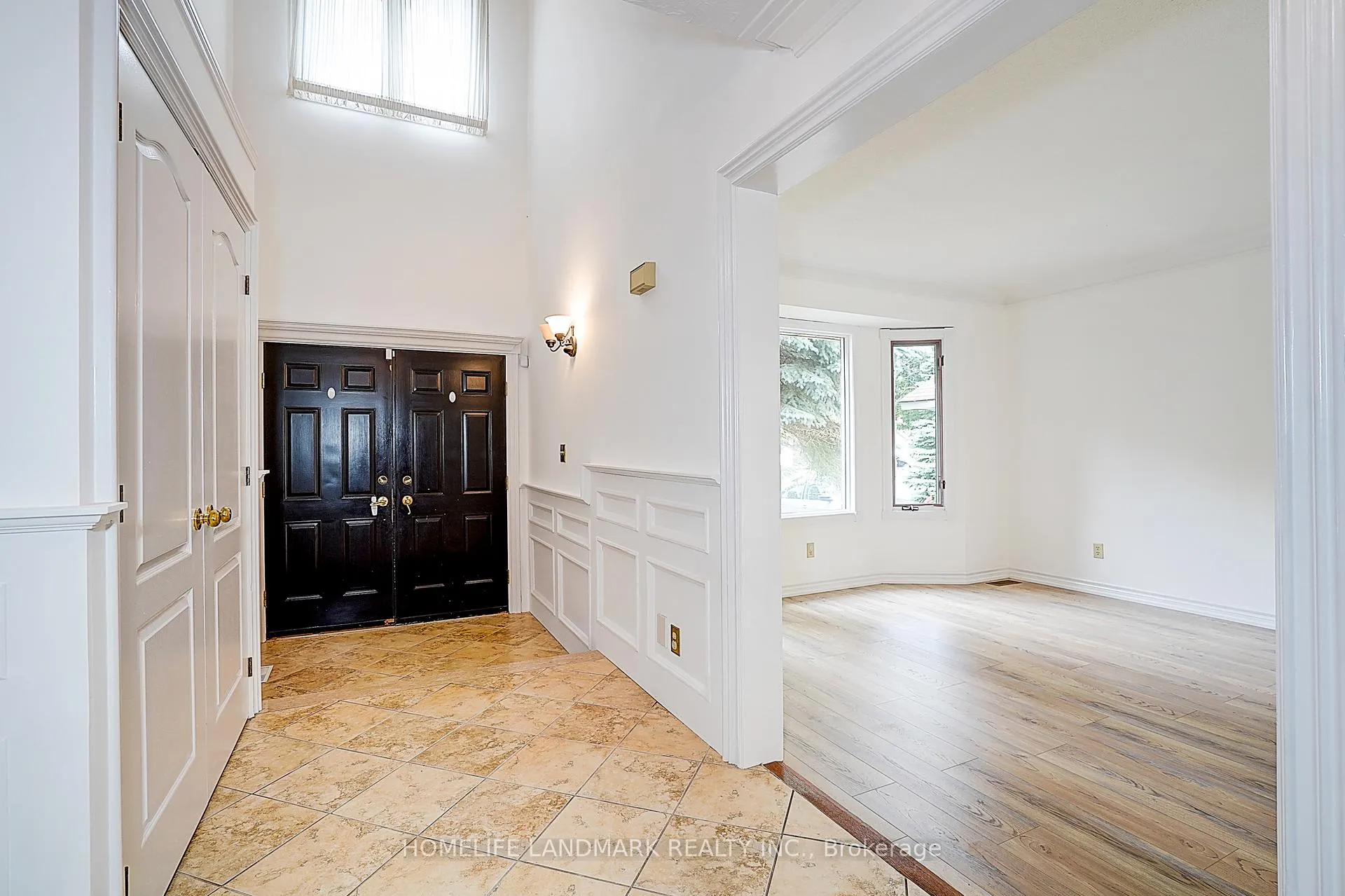 Photo 6 of 19 Bridle Court, Clarington, Courtice — HOMEH