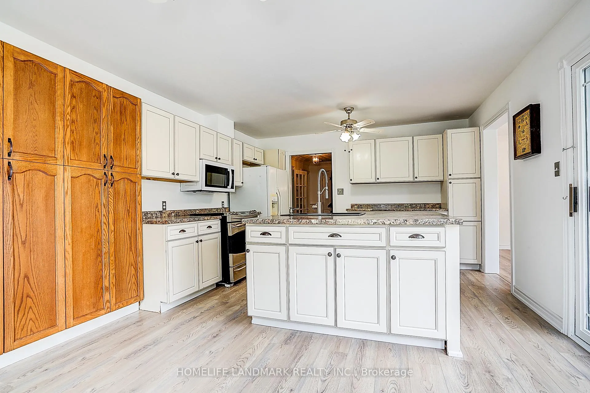 Photo 18 of 19 Bridle Court, Clarington, Courtice — HOMEH