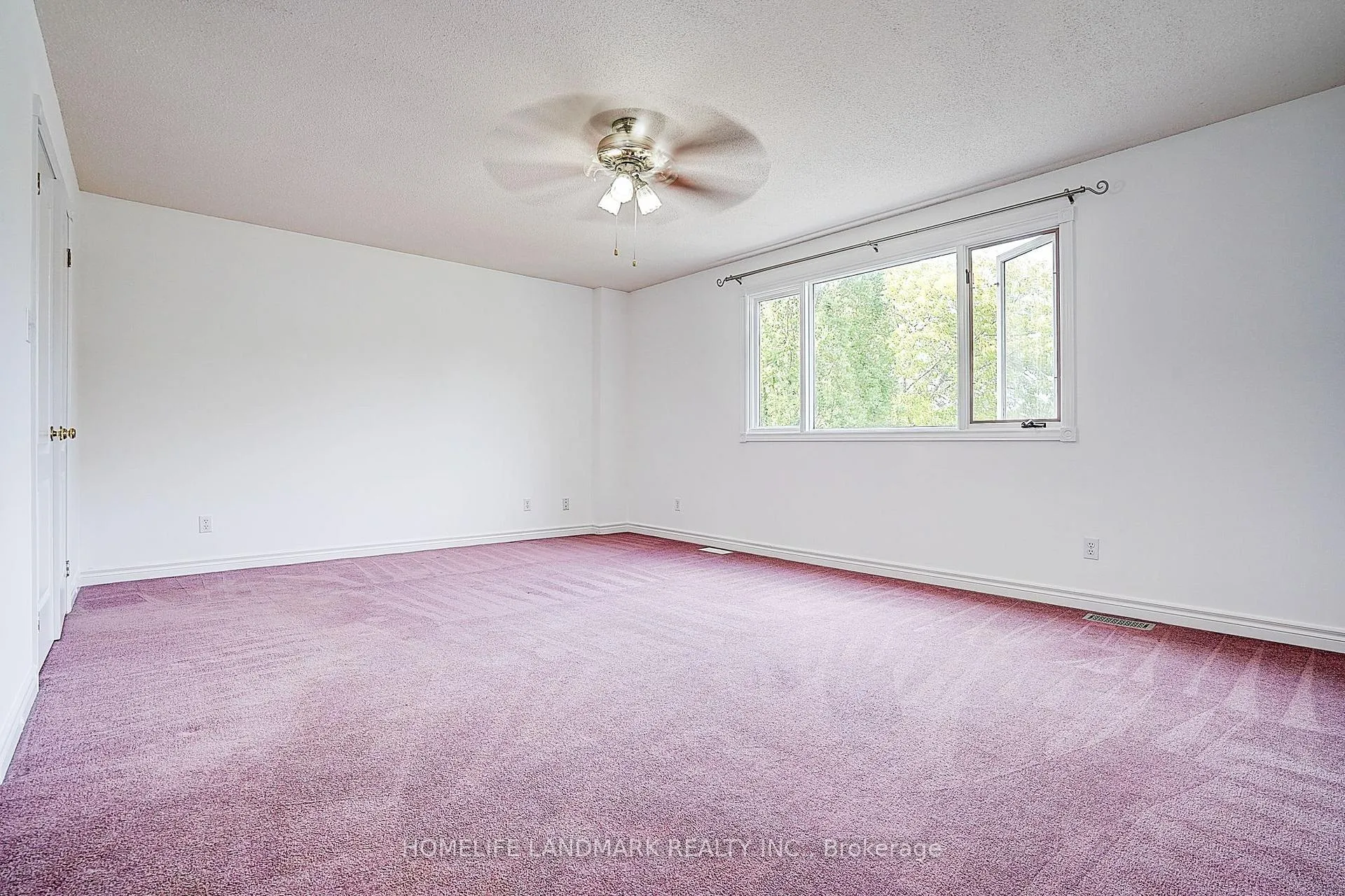 Photo 26 of 19 Bridle Court, Clarington, Courtice — HOMEH