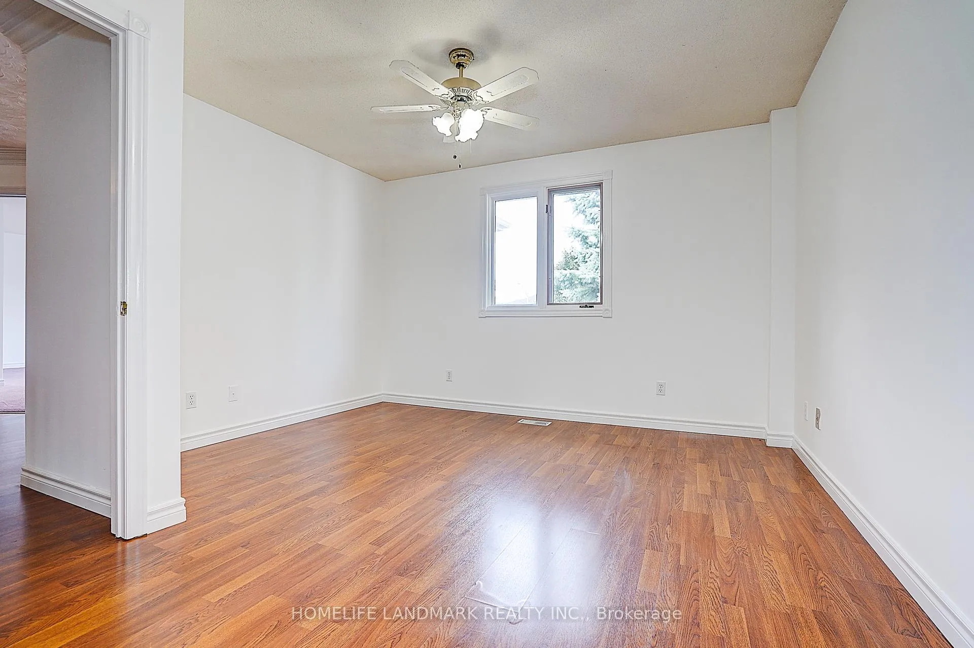 Photo 33 of 19 Bridle Court, Clarington, Courtice — HOMEH