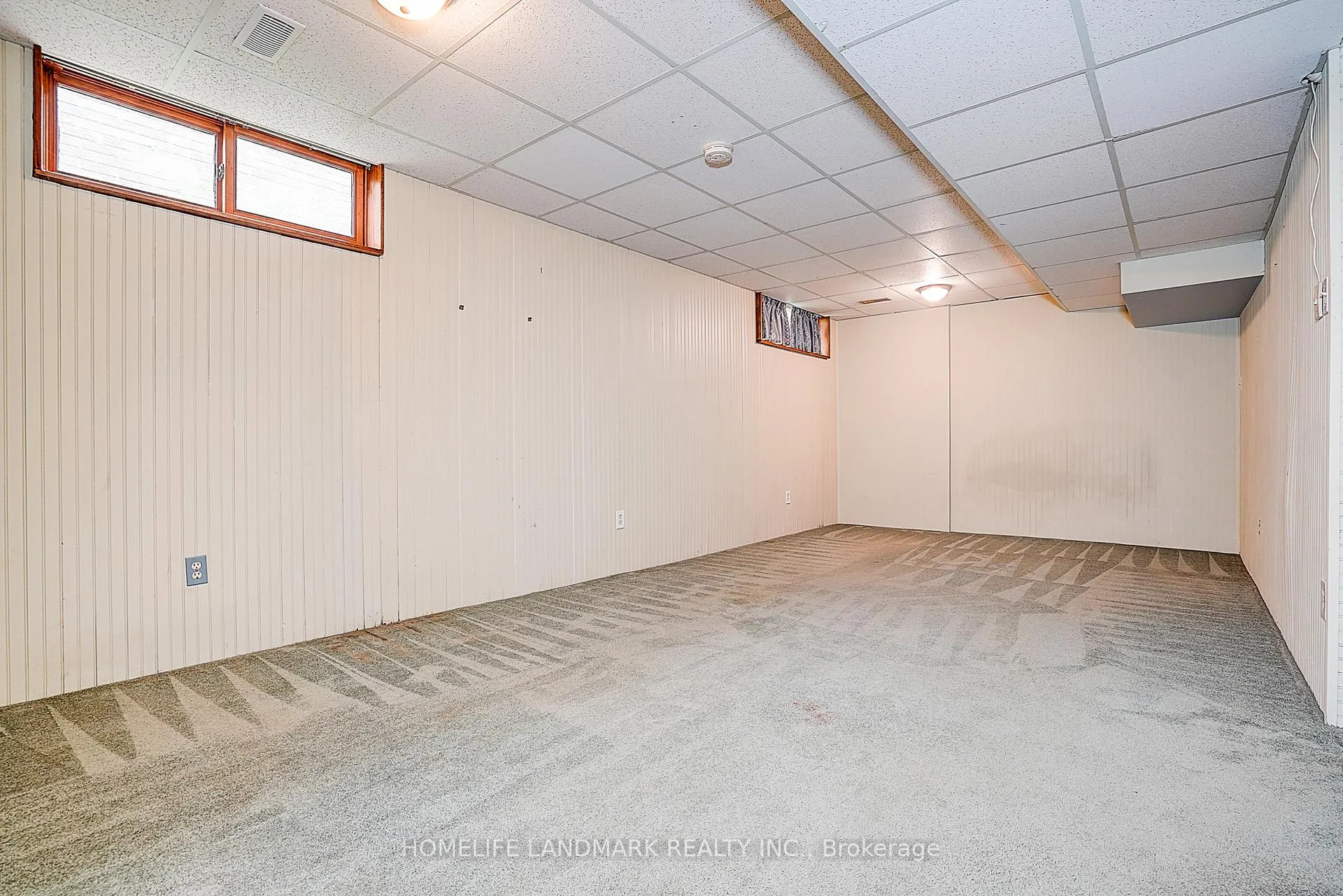 Photo 38 of 19 Bridle Court, Clarington, Courtice — HOMEH