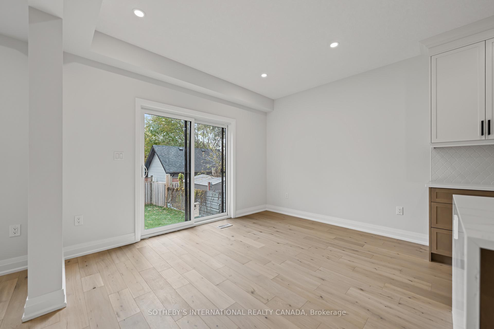 Photo 2 of 297 Ottawa Street N, Kitchener, Downtown/Rockway/S. Ward — HOMEH