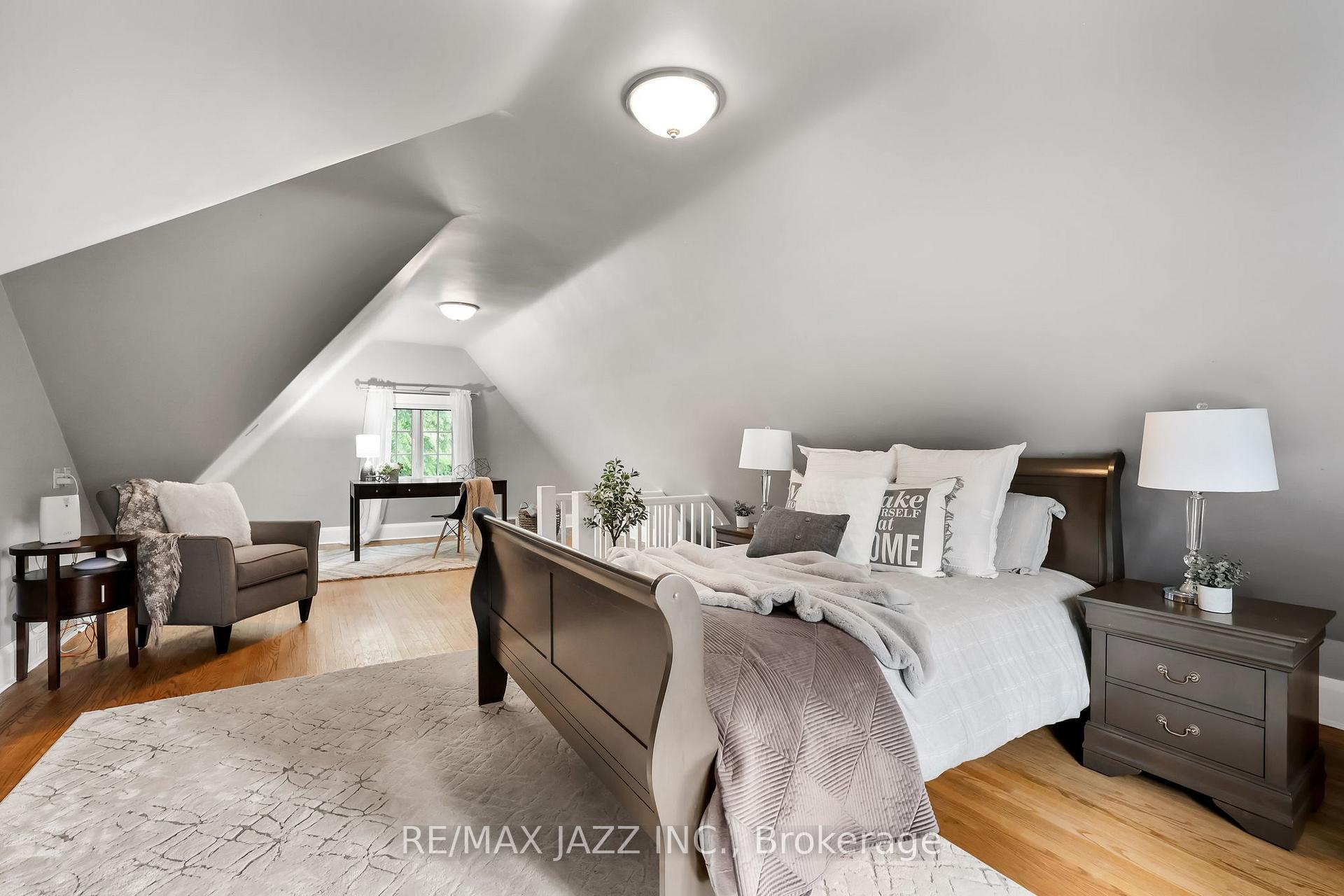 Photo 35 of 690 Bessborough Drive, Oshawa, Centennial — HOMEH
