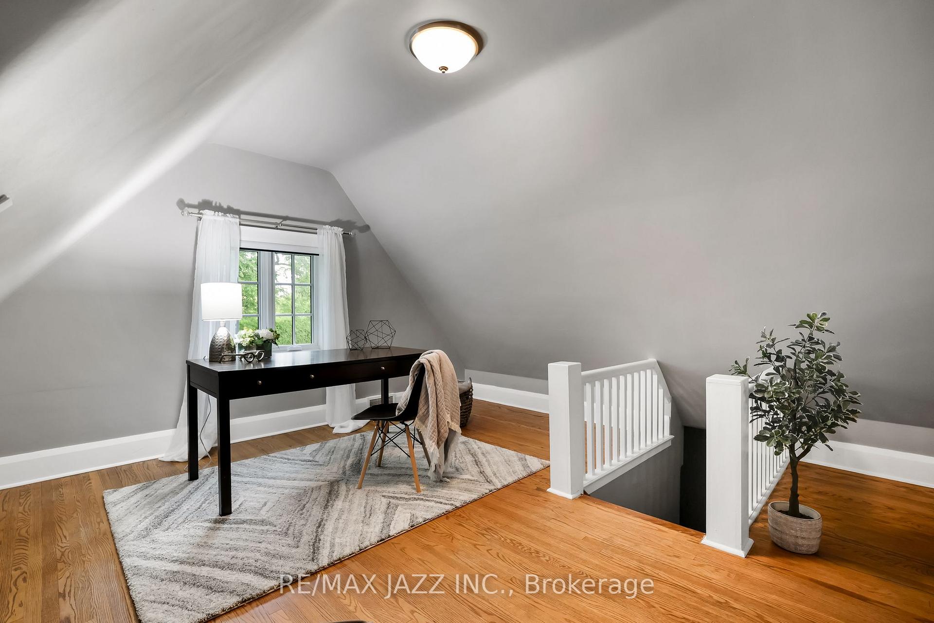 Photo 29 of 690 Bessborough Drive, Oshawa, Centennial — HOMEH