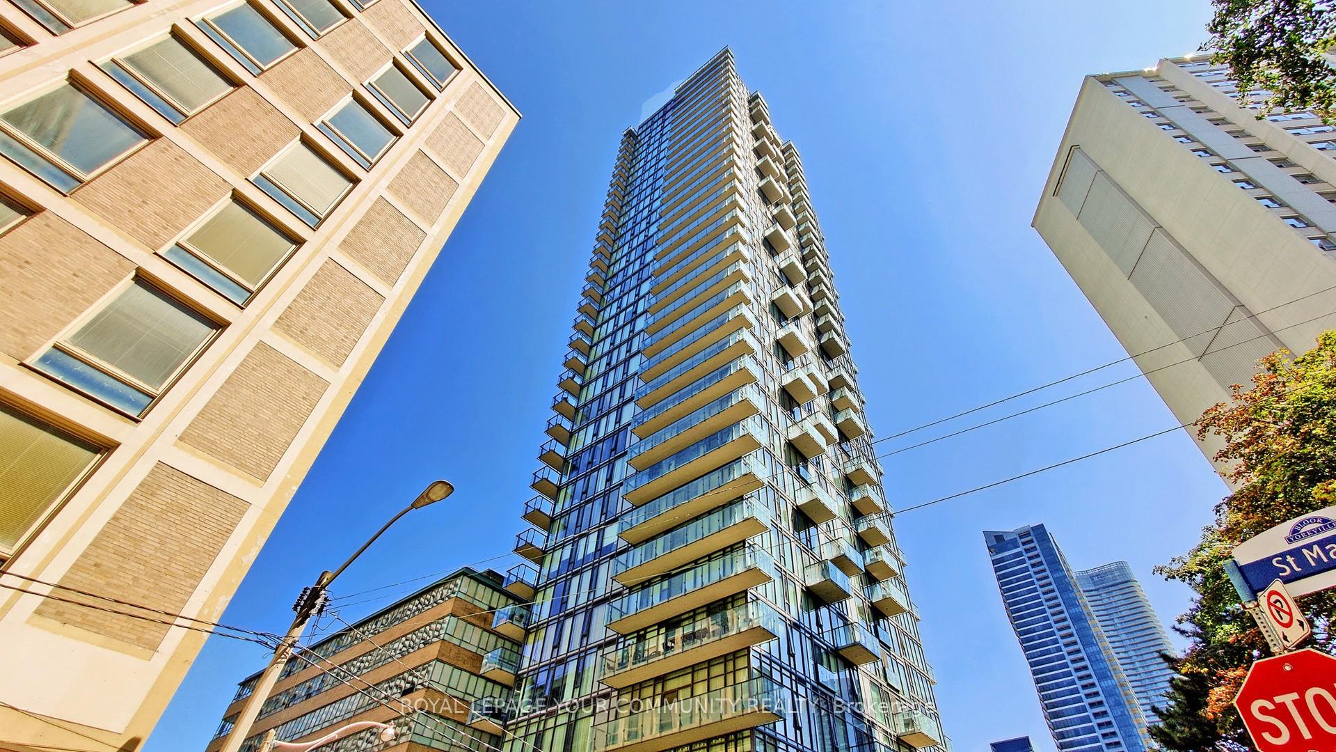 Front of Unit 3304, 75 St Nicholas Street