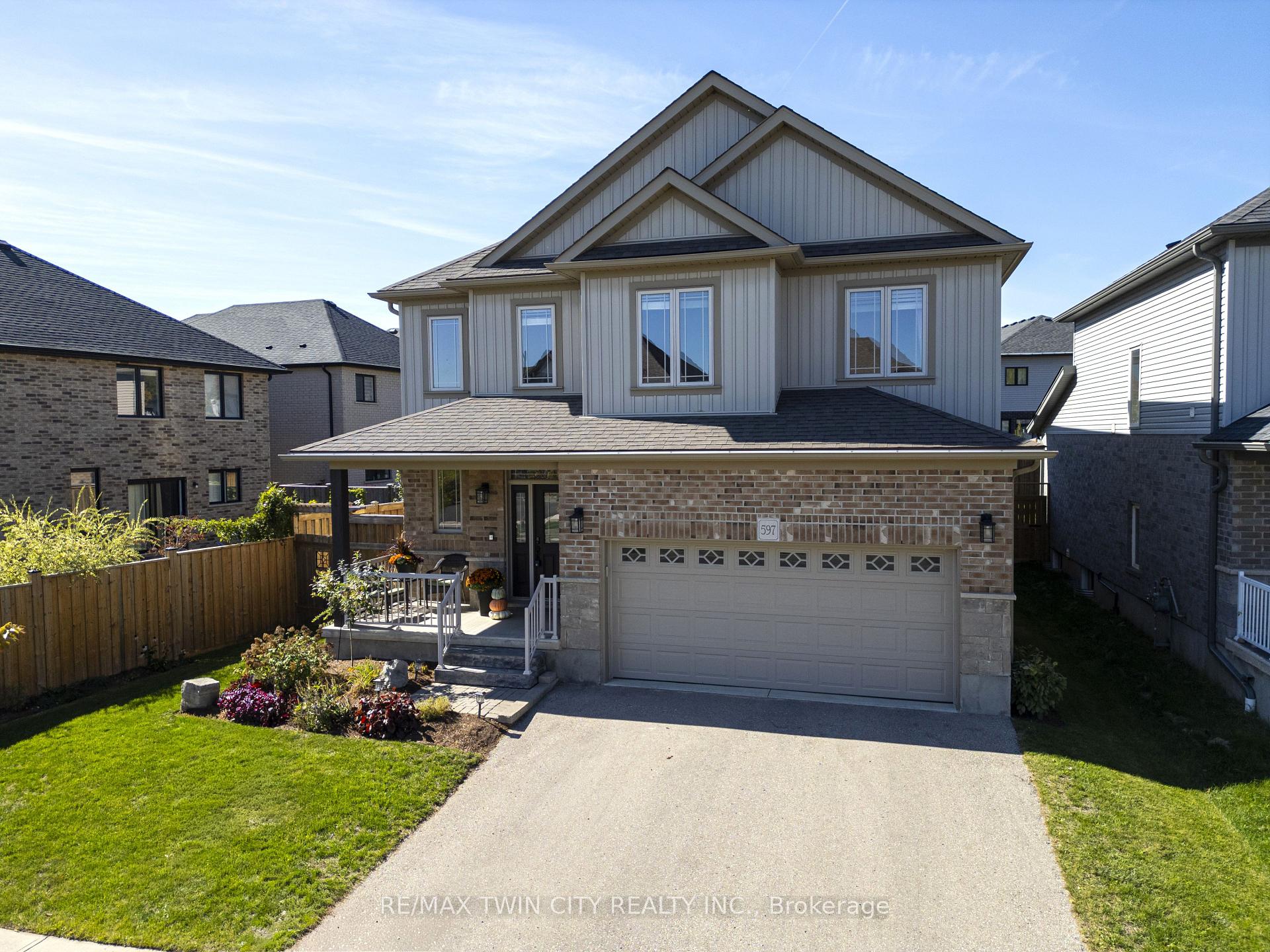 Front of 597 Sundew Drive