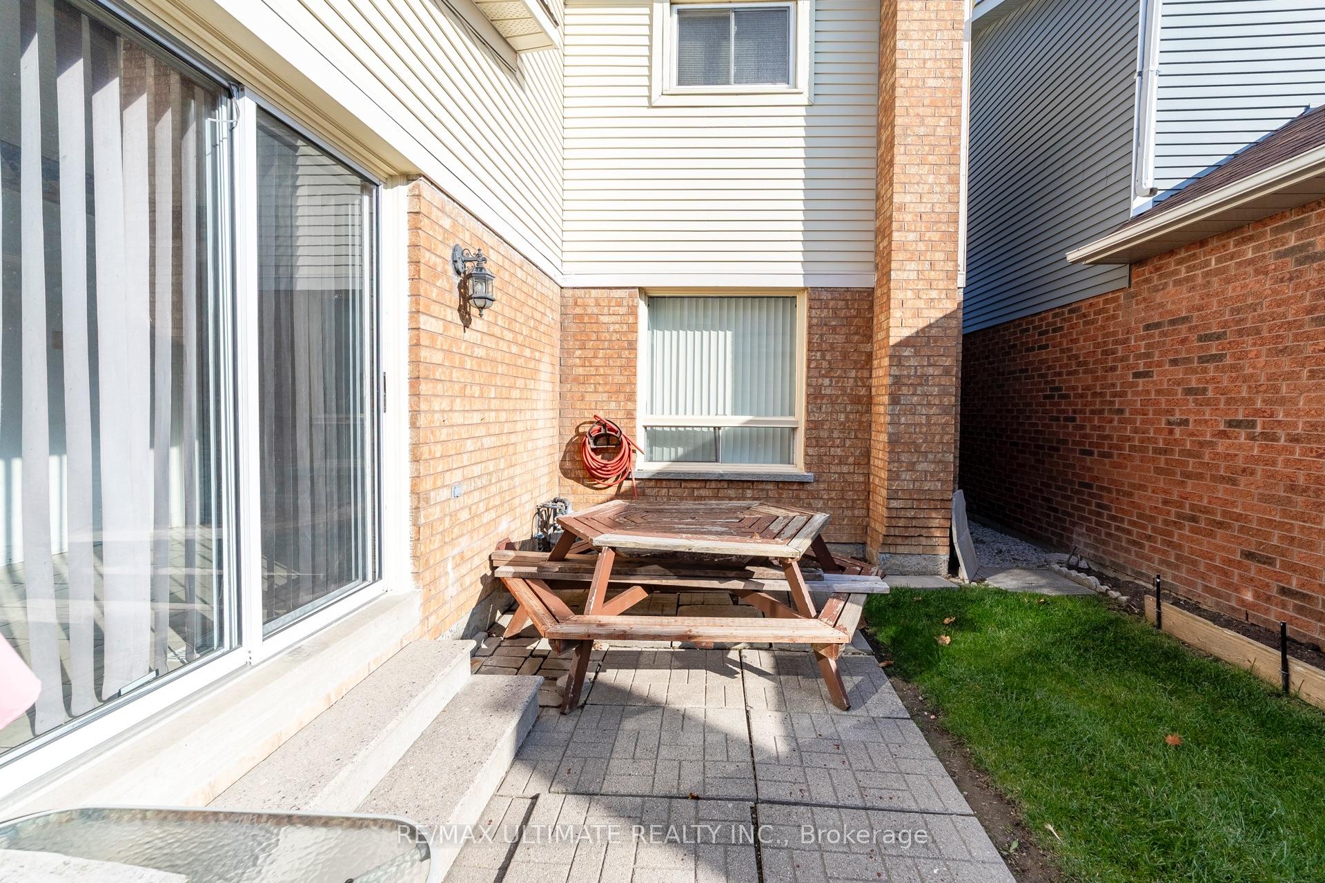 Photo 25 of 8 Chipmunk Crescent, Brampton, Sandringham-Wellington — HOMEH