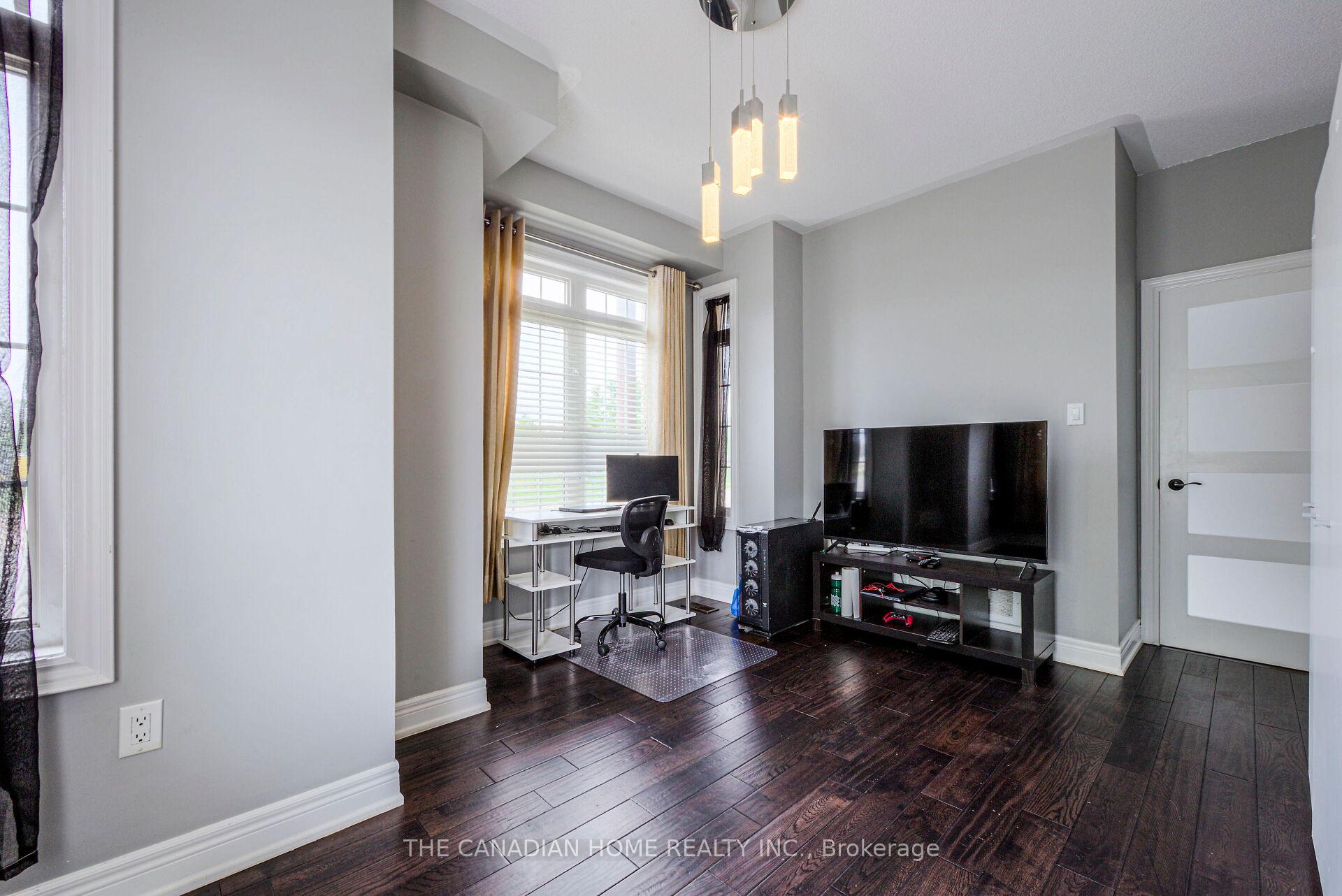 Photo 13 of 35 Ashby Field Road, Brampton, Credit Valley — HOMEH