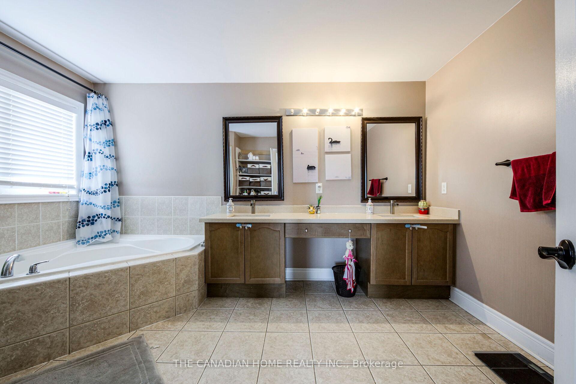 Photo 18 of 35 Ashby Field Road, Brampton, Credit Valley — HOMEH