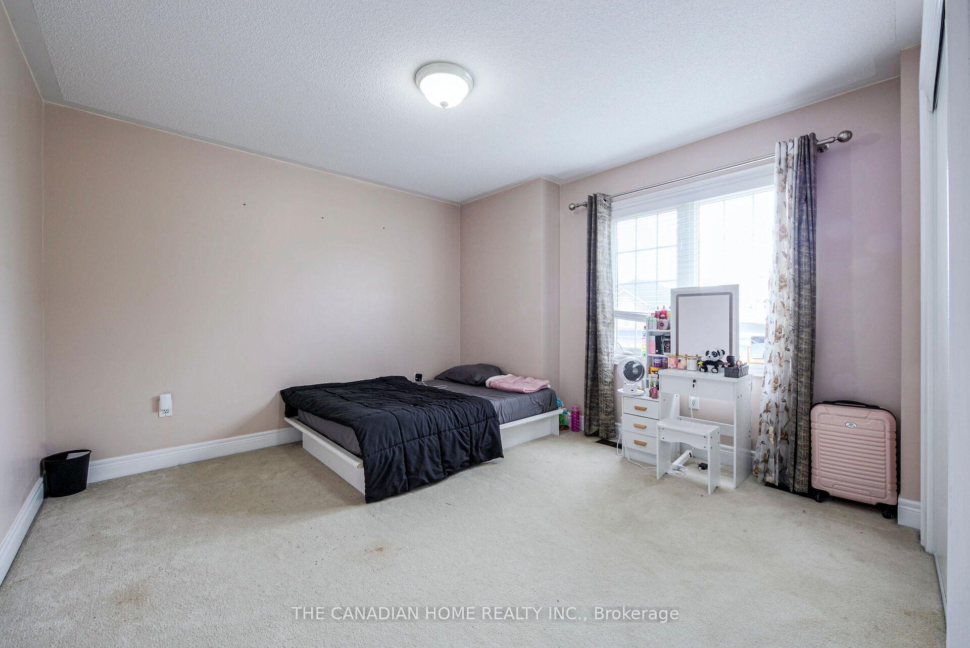 Photo 22 of 35 Ashby Field Road, Brampton, Credit Valley — HOMEH