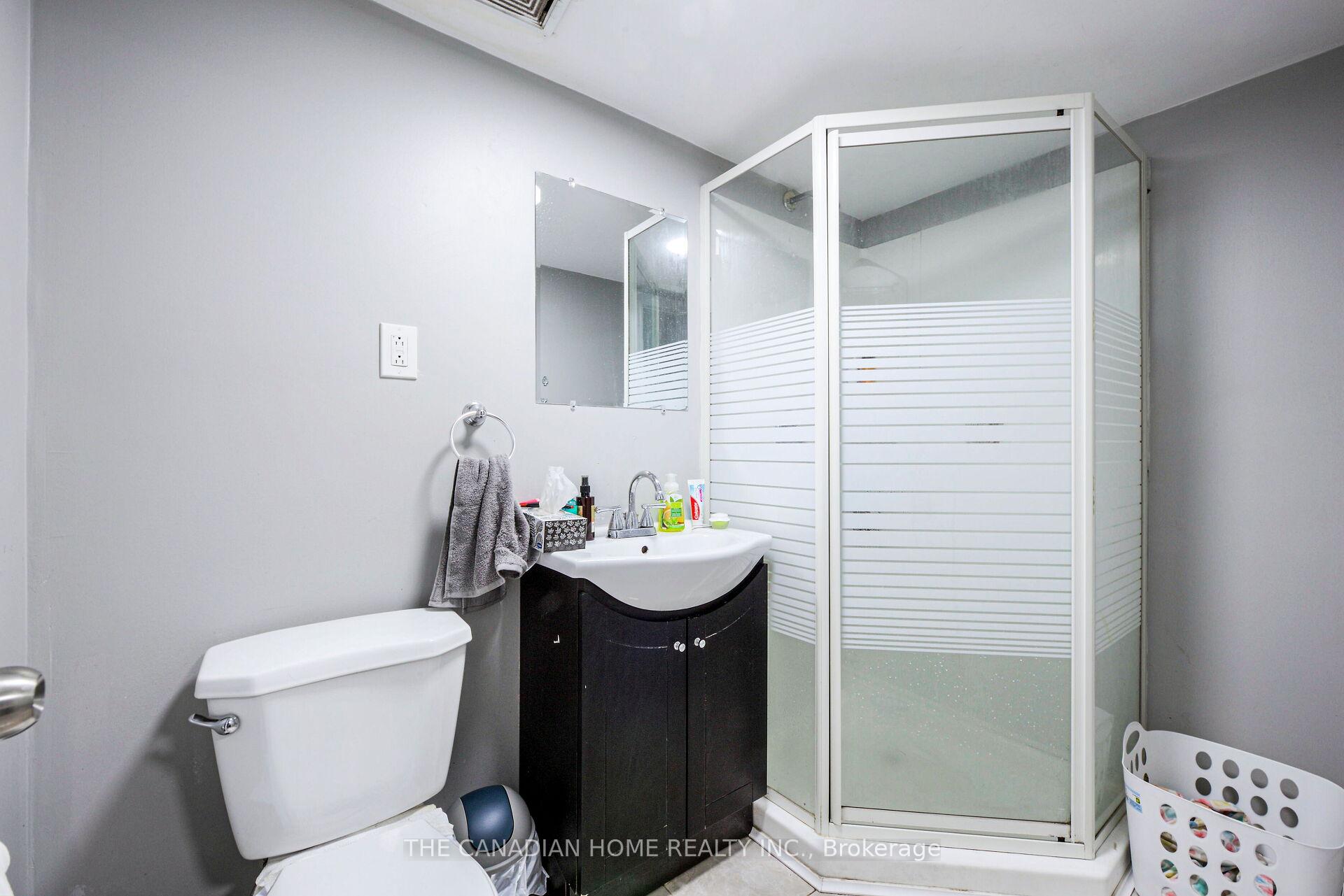 Photo 29 of 35 Ashby Field Road, Brampton, Credit Valley — HOMEH
