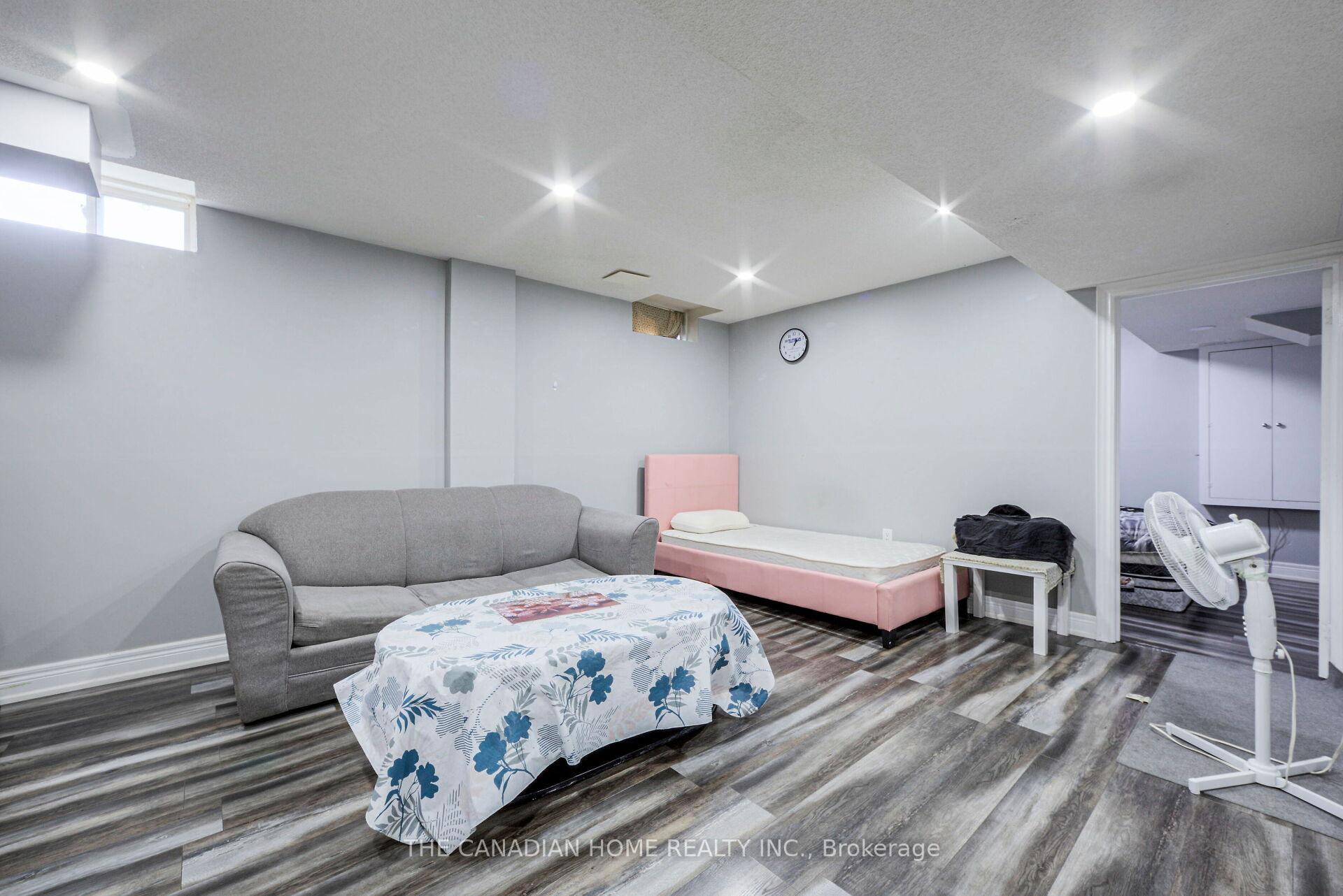 Photo 30 of 35 Ashby Field Road, Brampton, Credit Valley — HOMEH