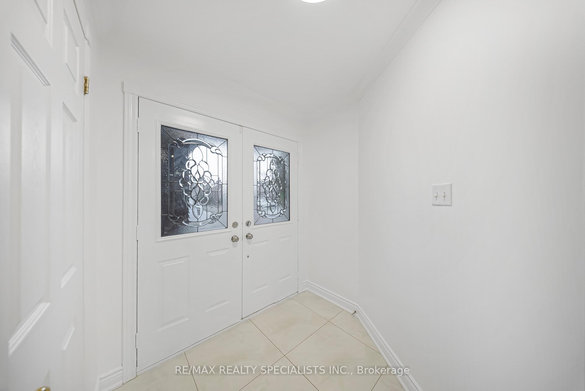 Photo 7 of 47 Whitbread Avenue, Caledon, Bolton East — HOMEH