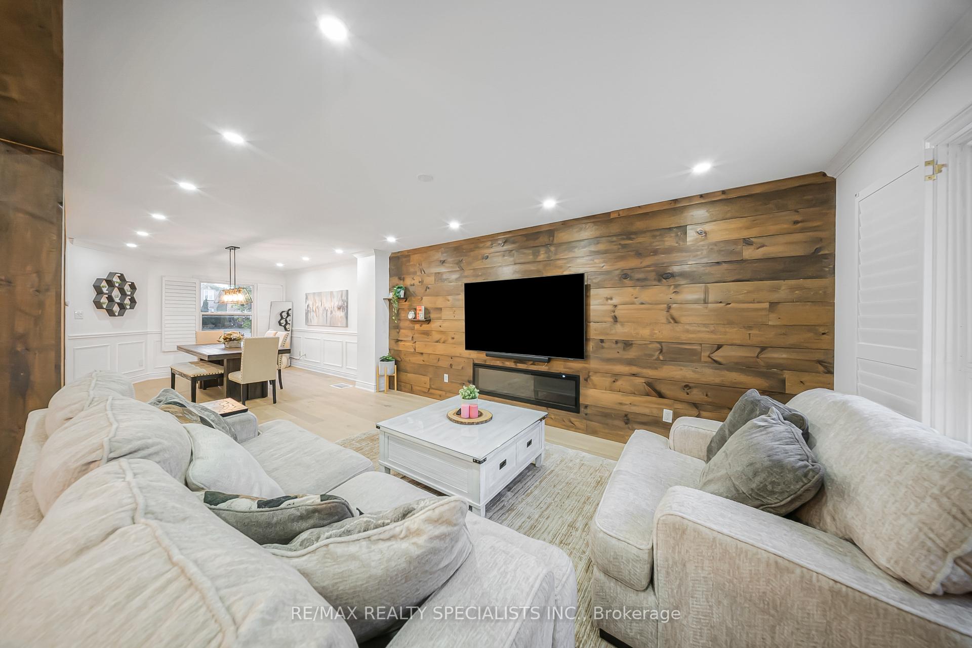 Photo 4 of 47 Whitbread Avenue, Caledon, Bolton East — HOMEH