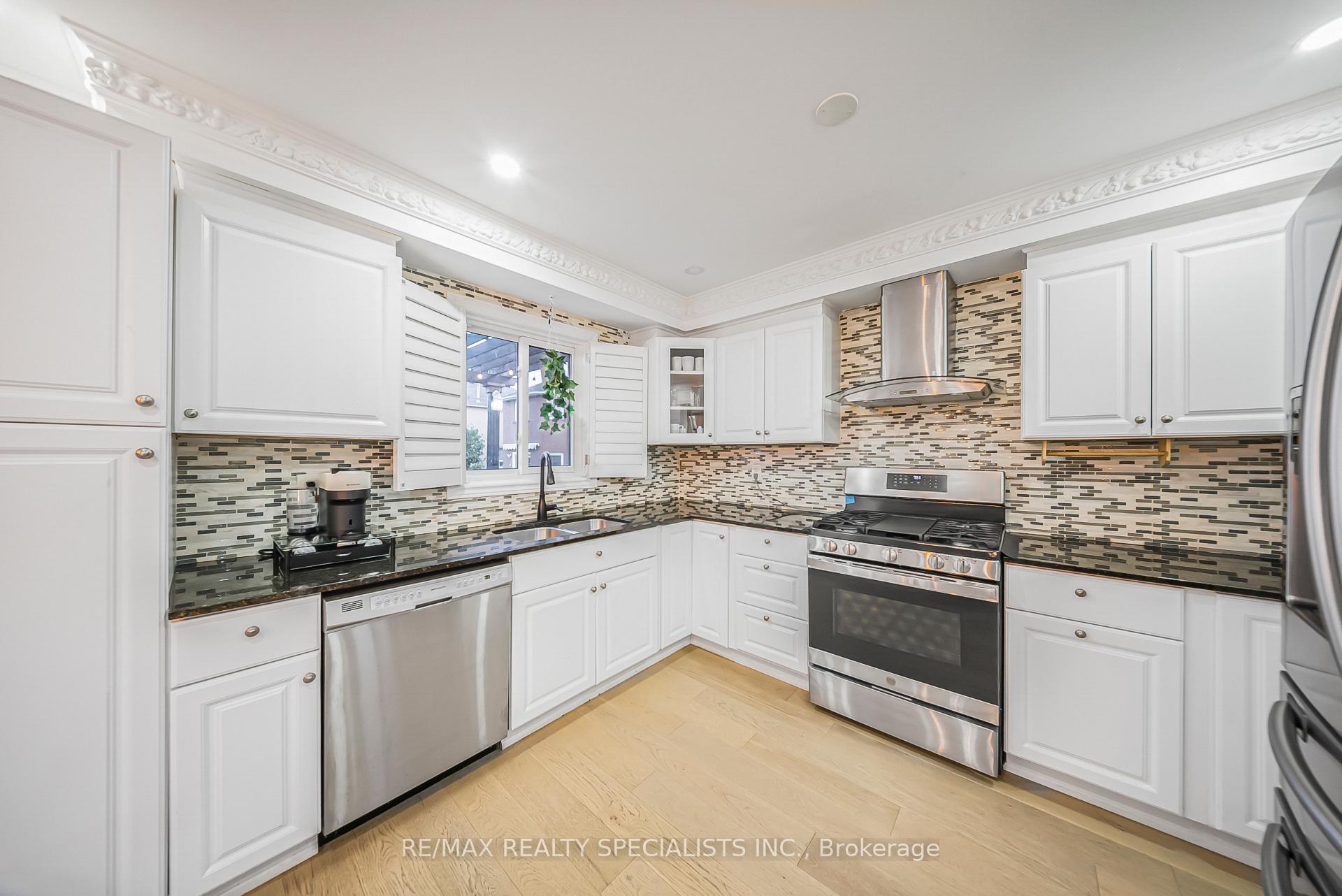 Photo 5 of 47 Whitbread Avenue, Caledon, Bolton East — HOMEH
