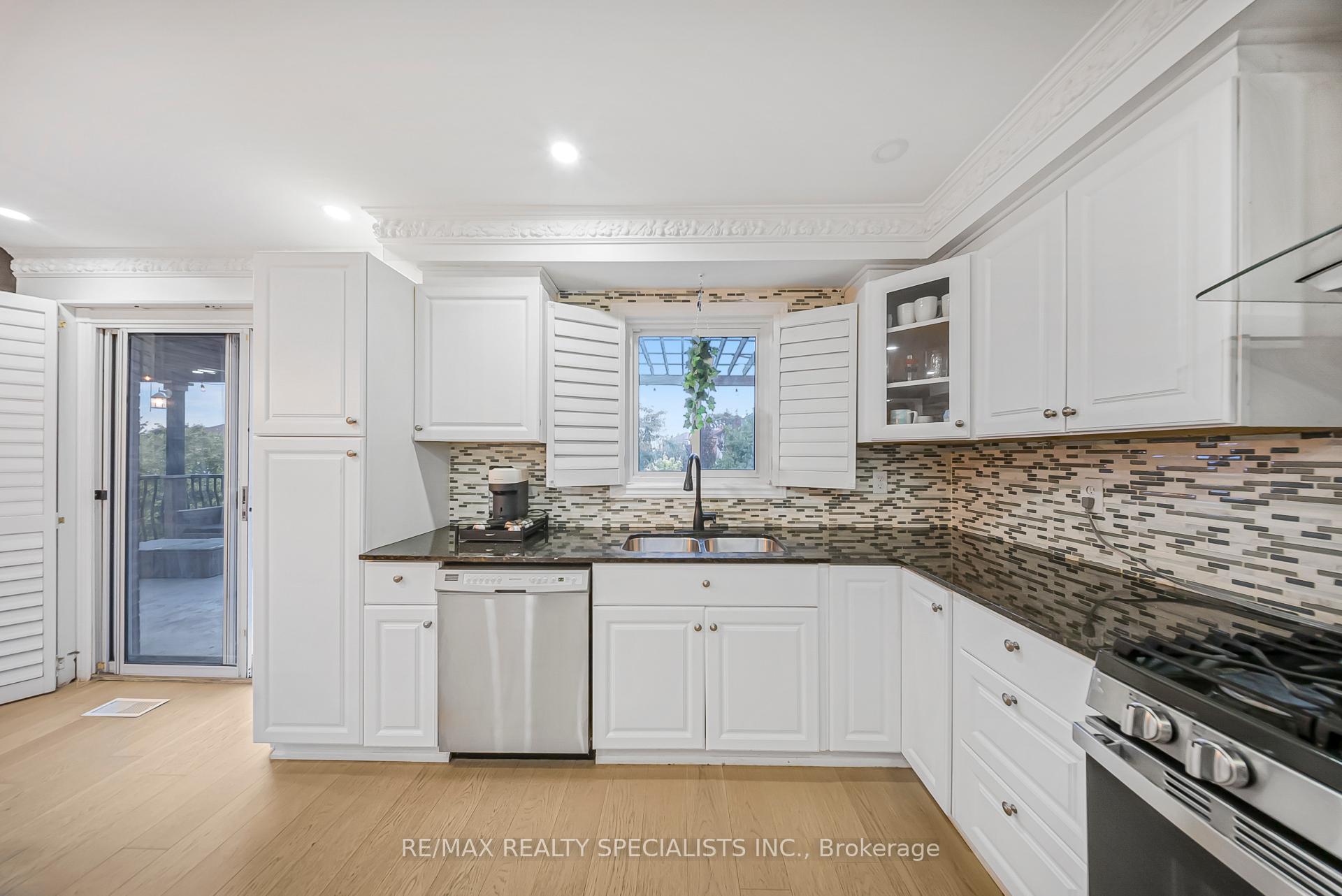 Photo 25 of 47 Whitbread Avenue, Caledon, Bolton East — HOMEH