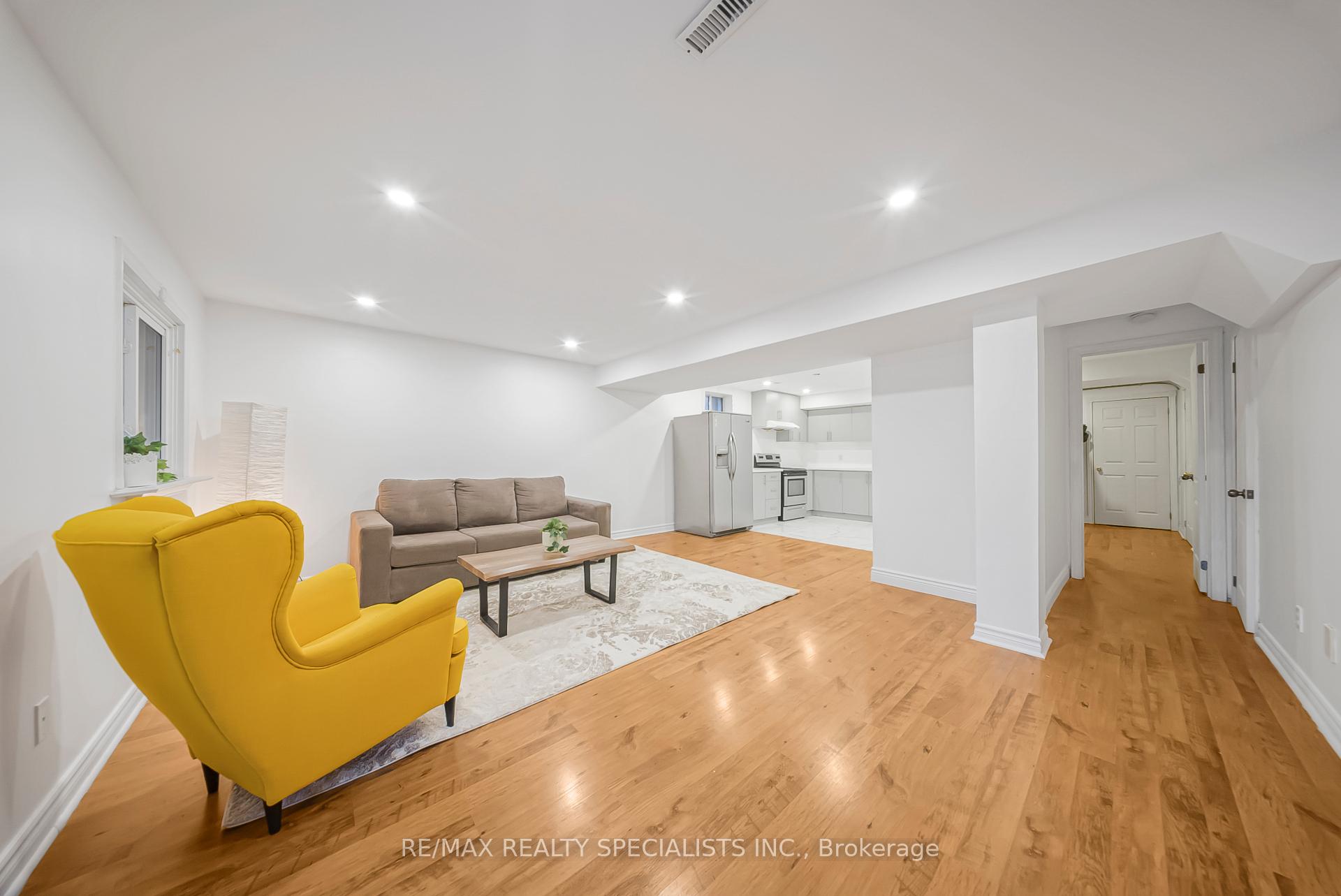Photo 9 of 47 Whitbread Avenue, Caledon, Bolton East — HOMEH
