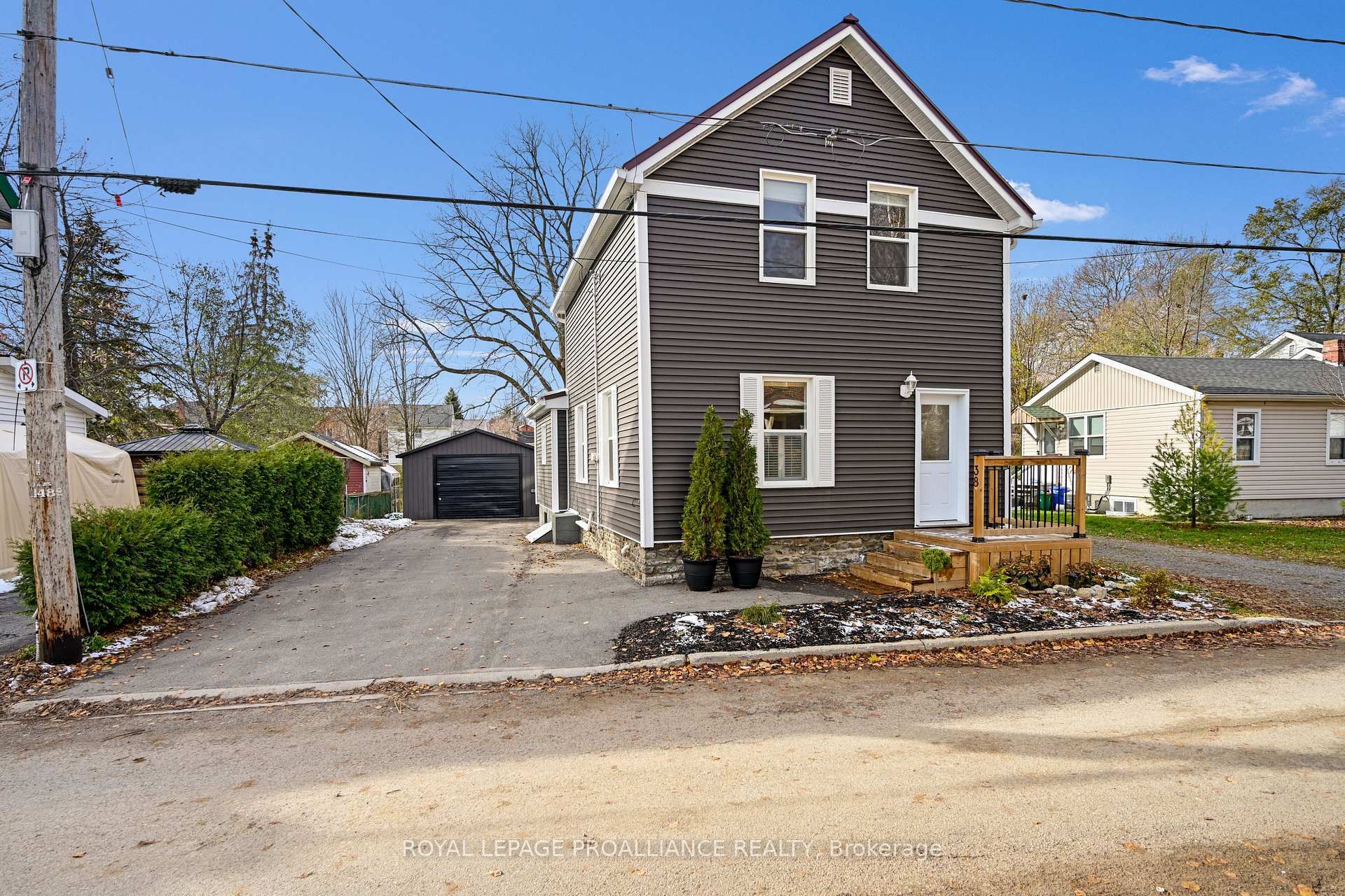 Front of 38 Bennett Street