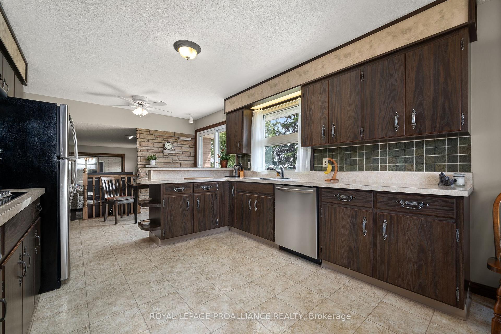 Photo 10 of 6864 Highway 62, Belleville, Belleville Ward — HOMEH