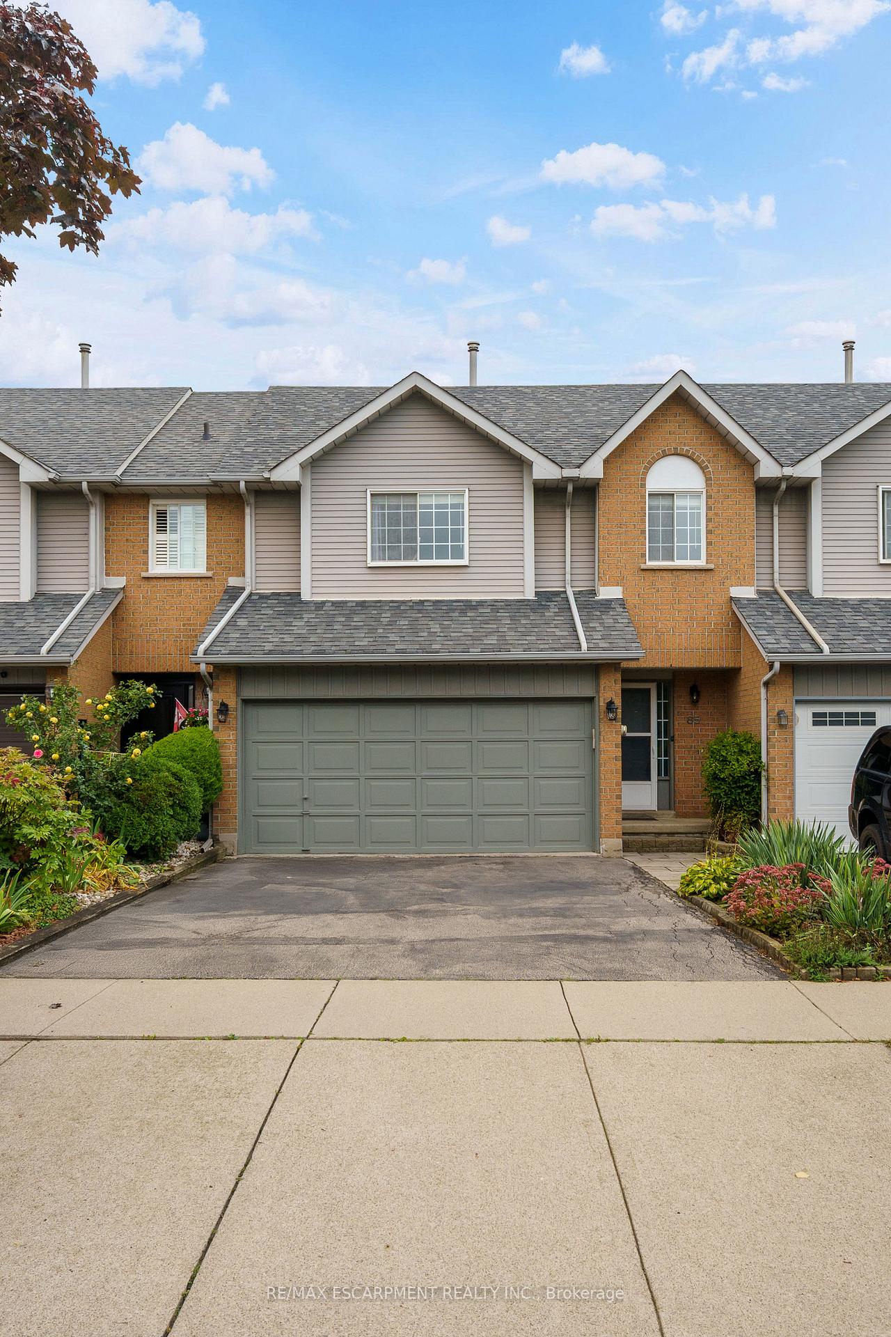 Photo 6 of 85 Chelsea Crescent, Hamilton, Stoney Creek — HOMEH