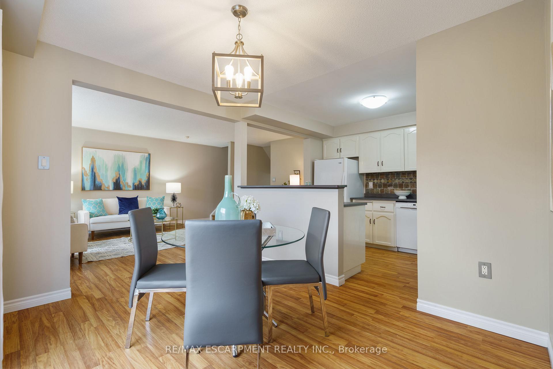 Photo 14 of 85 Chelsea Crescent, Hamilton, Stoney Creek — HOMEH