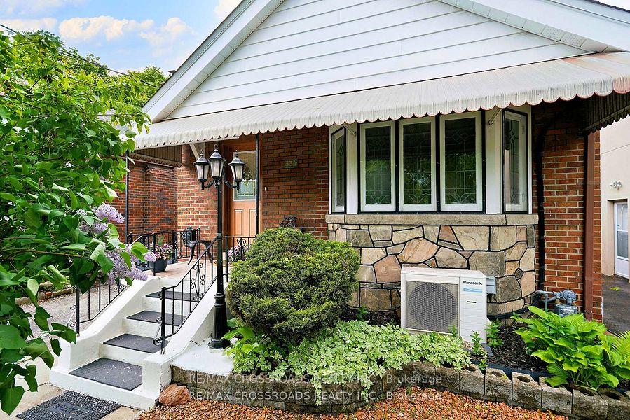 Front of 334 O'Connor Drive