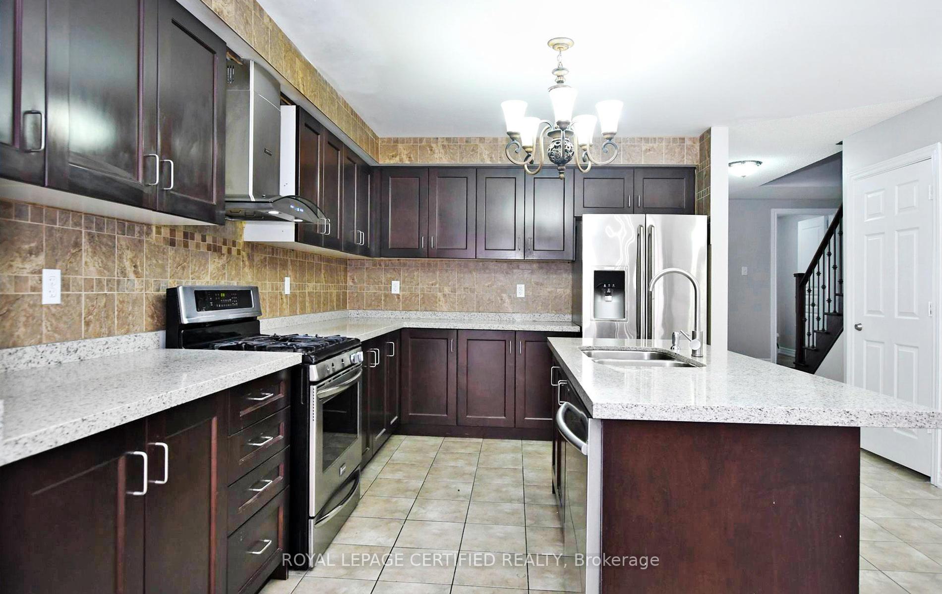 Photo 4 of Unit Main & 2nd Floor, 72 Black Maple Crescent, Vaughan, Patterson — HOMEH