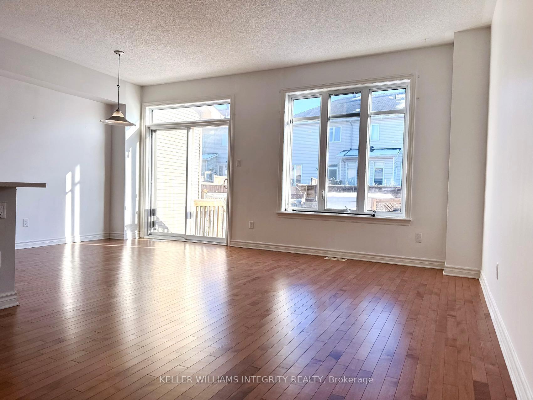 Photo 6 of 50 Madelon Drive, Ottawa, Barrhaven - Longfields — HOMEH