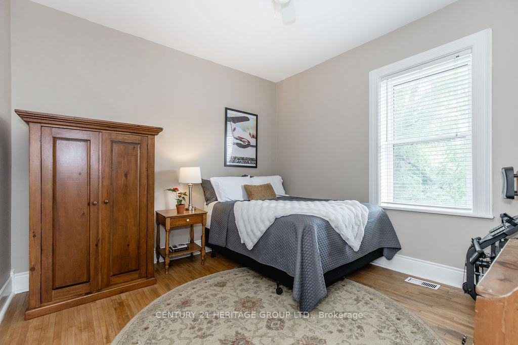 Photo 7 of 157 Centre Street N, New Tecumseth, Beeton — HOMEH