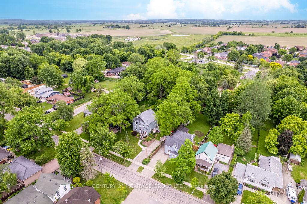 Photo 39 of 157 Centre Street N, New Tecumseth, Beeton — HOMEH