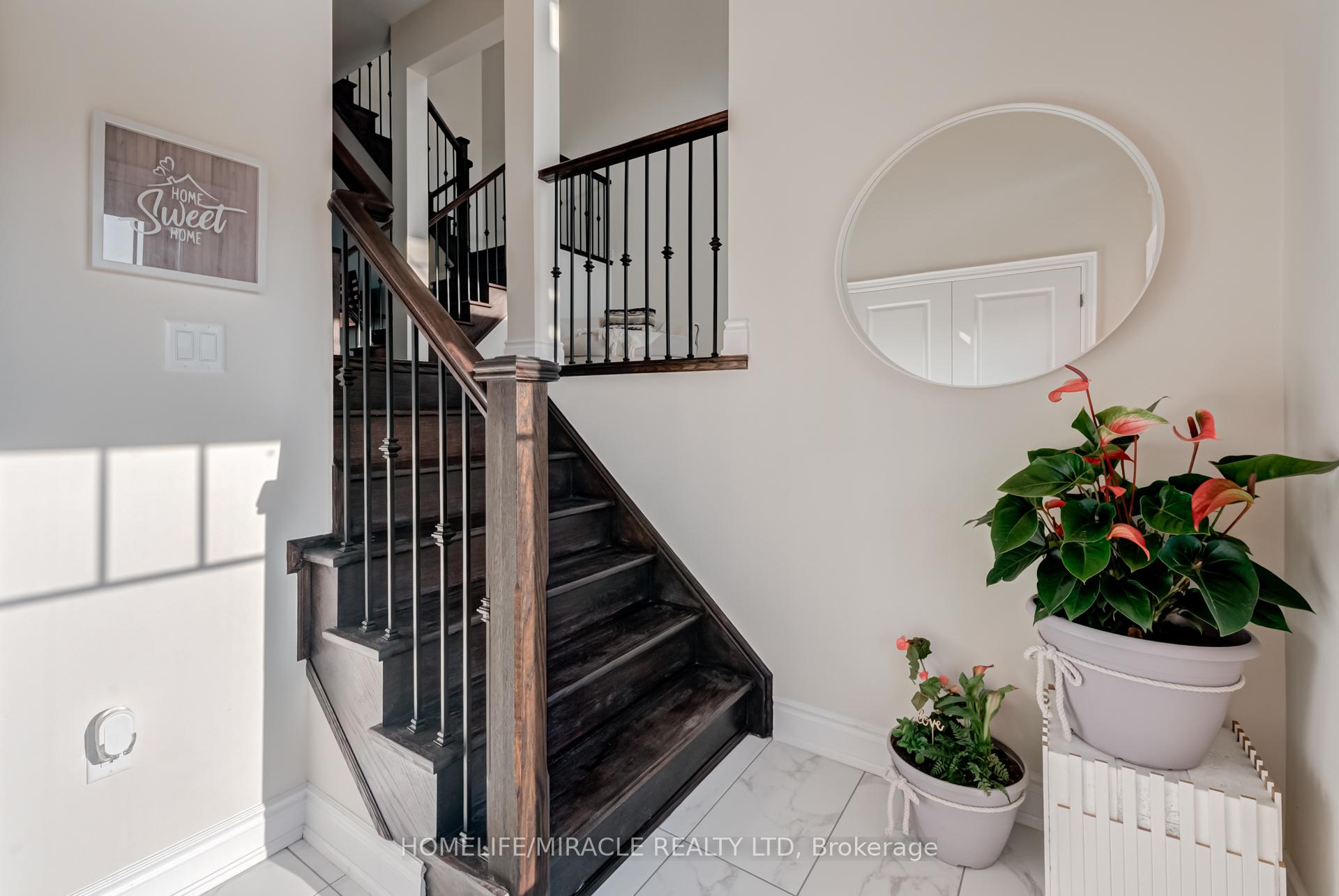 Photo 24 of 121 Kennedy Boulevard, New Tecumseth, Alliston — HOMEH