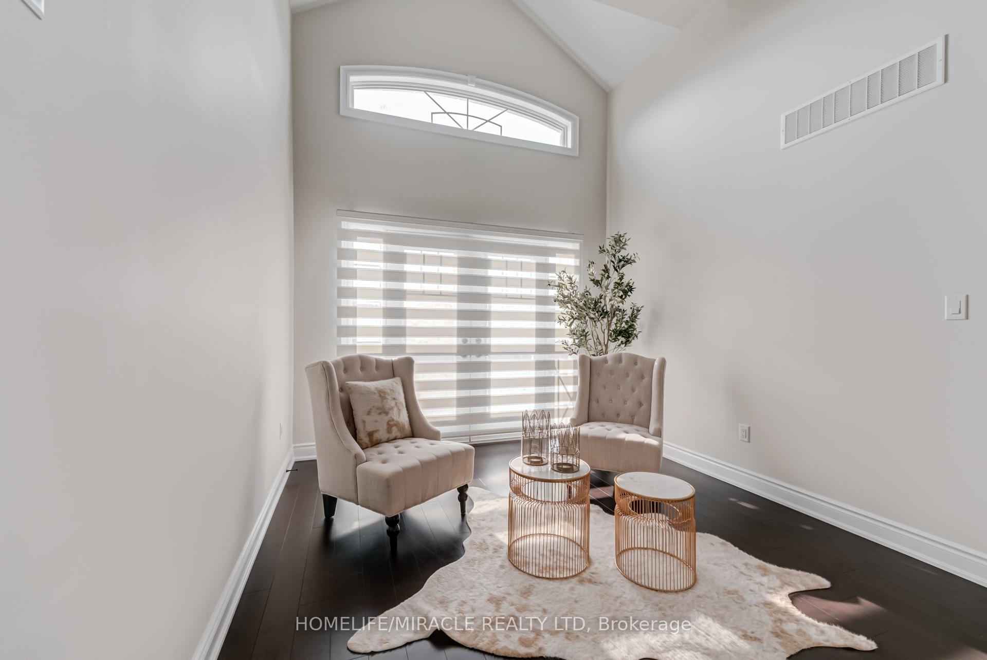 Photo 5 of 121 Kennedy Boulevard, New Tecumseth, Alliston — HOMEH