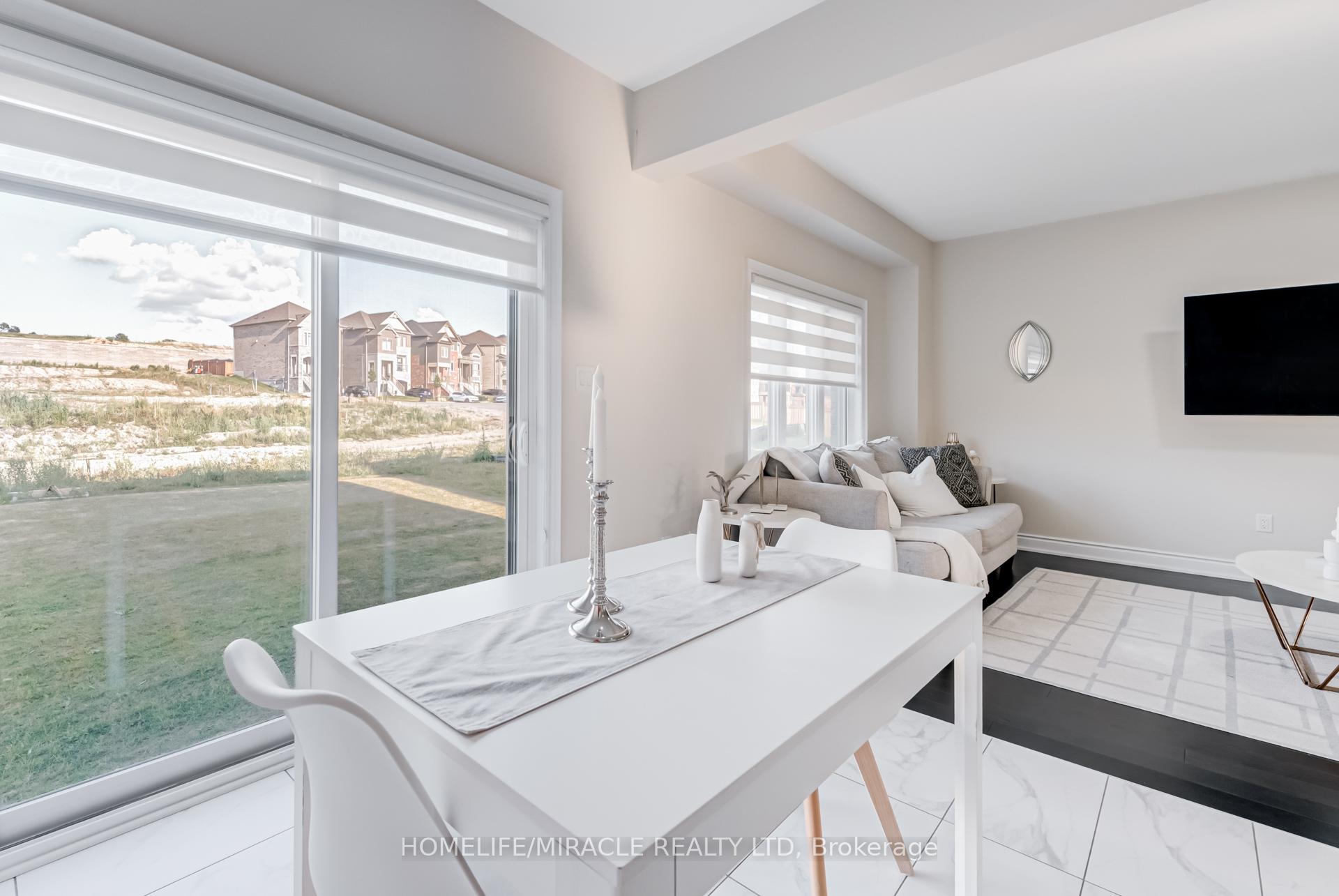 Photo 23 of 121 Kennedy Boulevard, New Tecumseth, Alliston — HOMEH