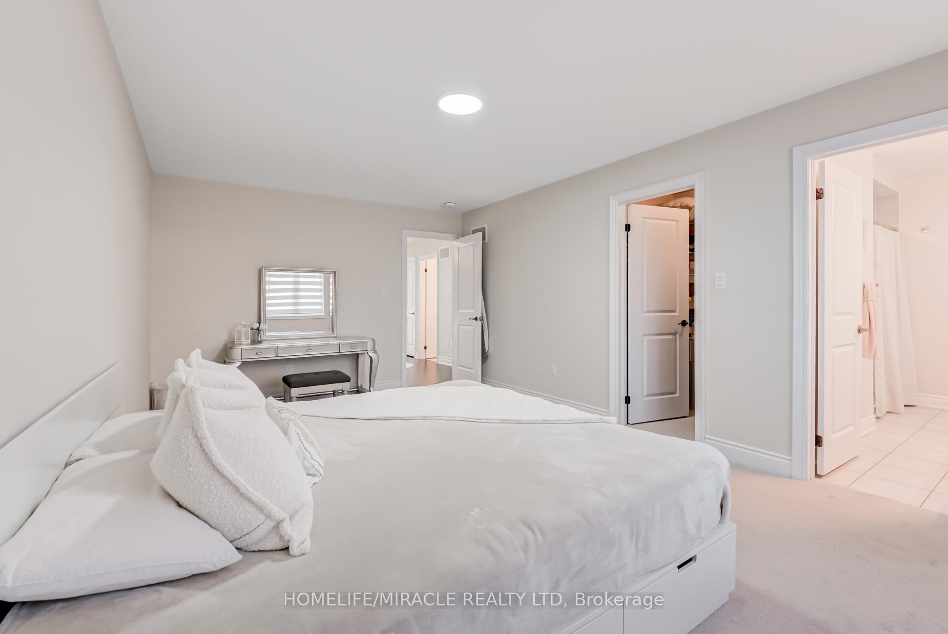 Photo 29 of 121 Kennedy Boulevard, New Tecumseth, Alliston — HOMEH