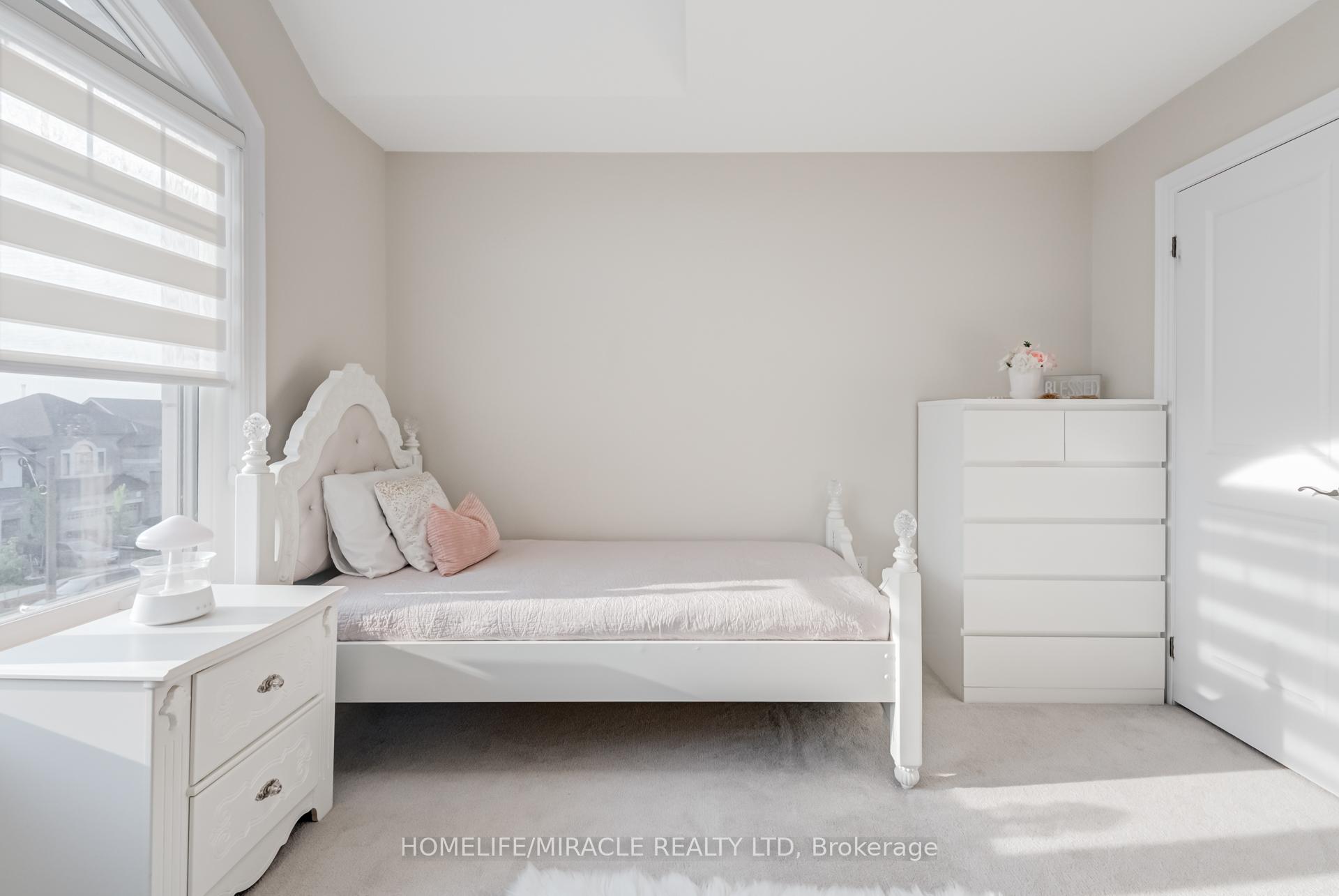 Photo 41 of 121 Kennedy Boulevard, New Tecumseth, Alliston — HOMEH