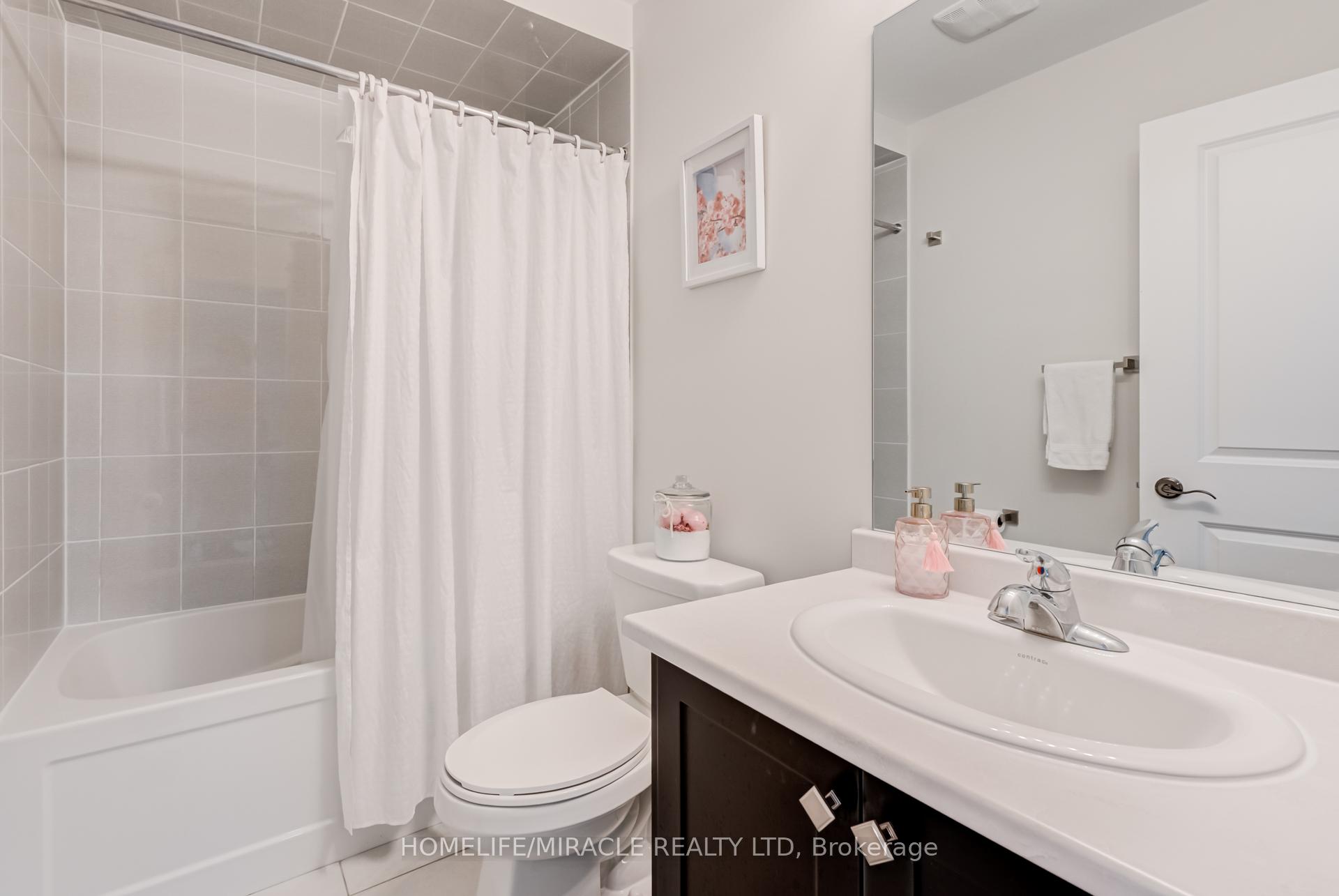 Photo 45 of 121 Kennedy Boulevard, New Tecumseth, Alliston — HOMEH