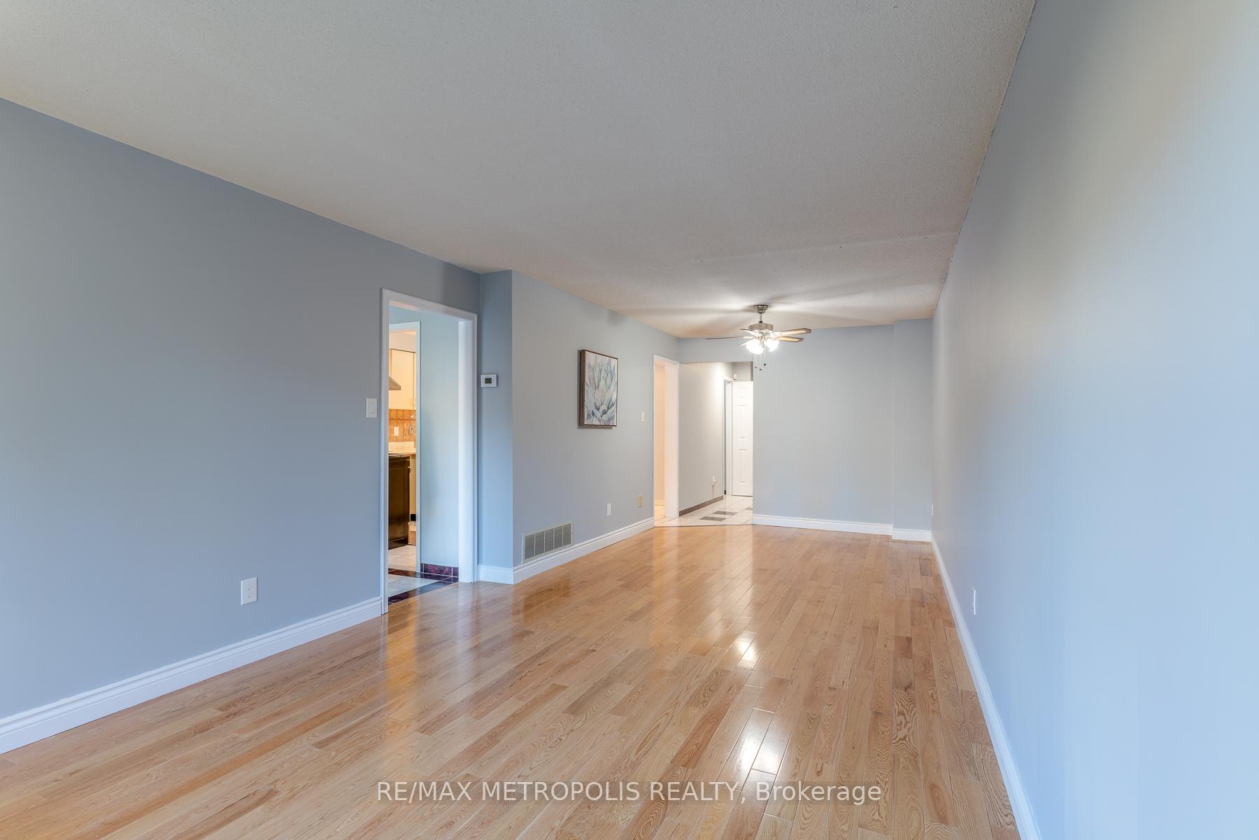 Photo 6 of Unit Main, 113 Cimmaron Street, Markham, Middlefield — HOMEH