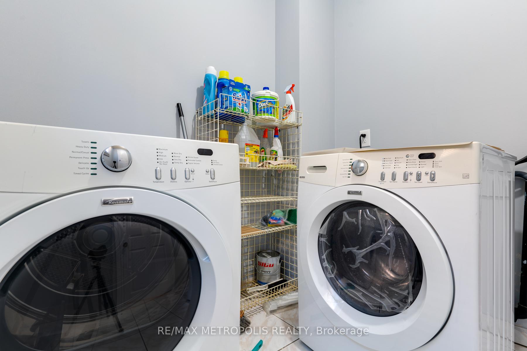 Photo 16 of Unit Main, 113 Cimmaron Street, Markham, Middlefield — HOMEH